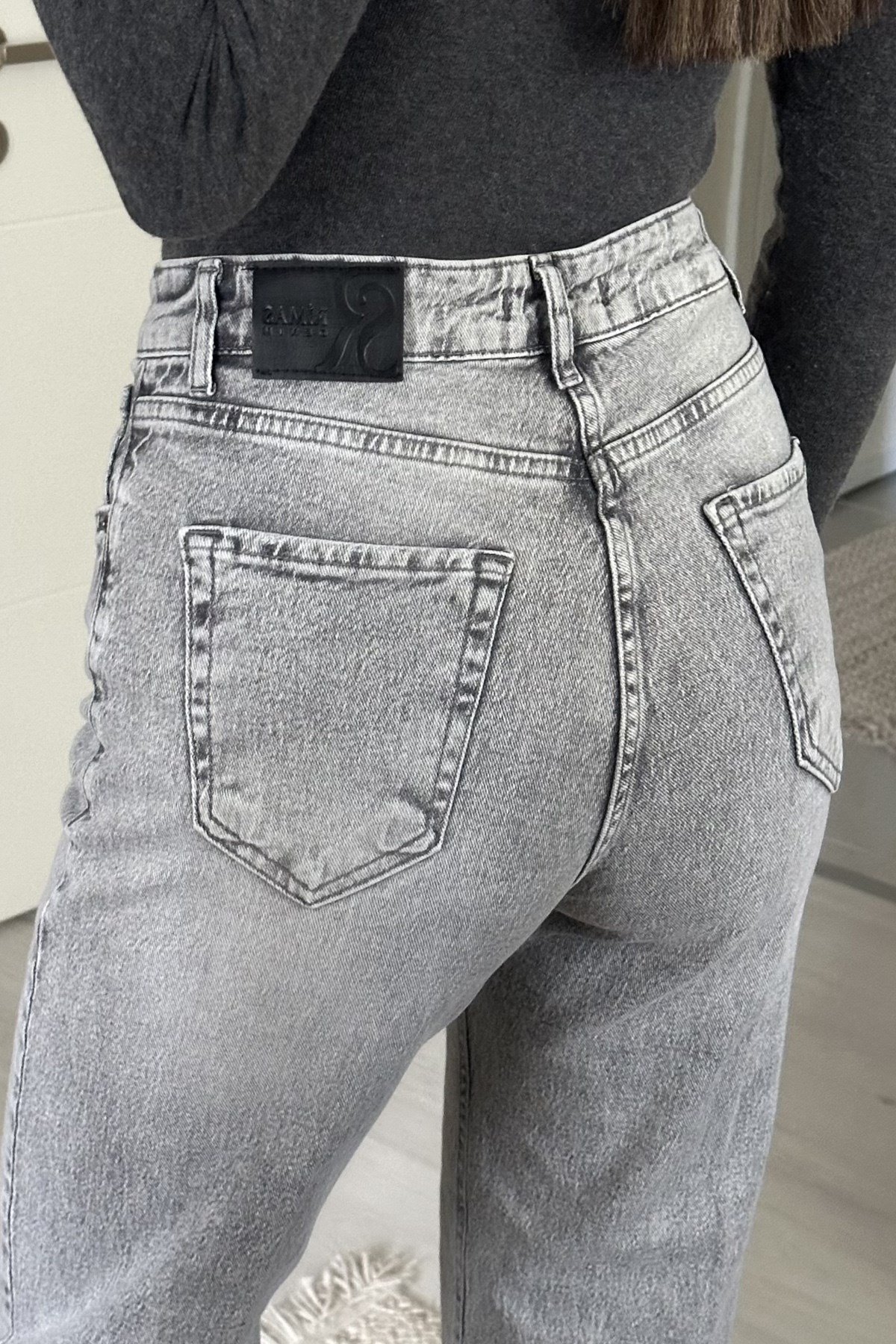 Kadın Yüksek Bel Kalçayı Toparlayan Straight Leg Jean - GriKadın Yüksek Bel Kalçayı Toparlayan Straight Leg JeanJeanİSTANGÜL BUTİK