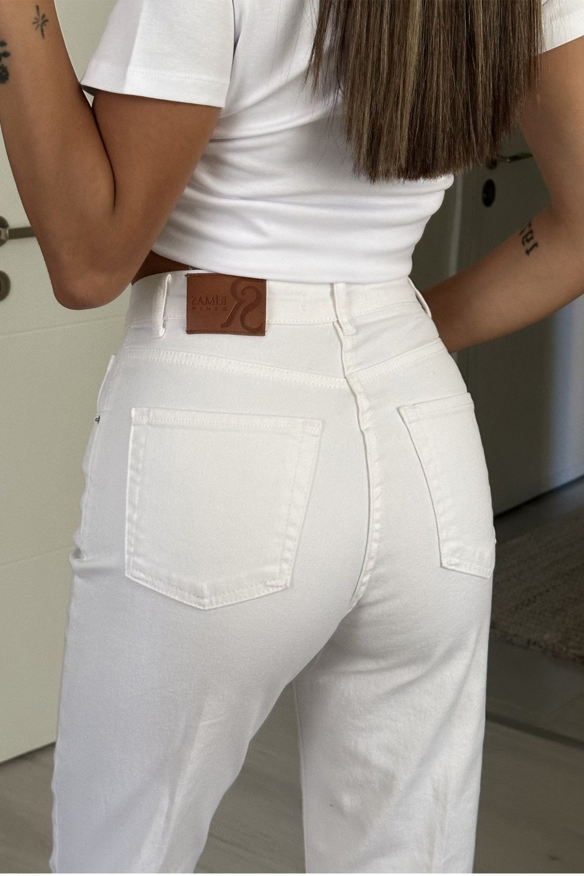 Kadın Yüksek Bel Kalçayı Toparlayan Straight Leg Jean - BeyazKadın Yüksek Bel Kalçayı Toparlayan Straight Leg JeanJeanİSTANGÜL BUTİK