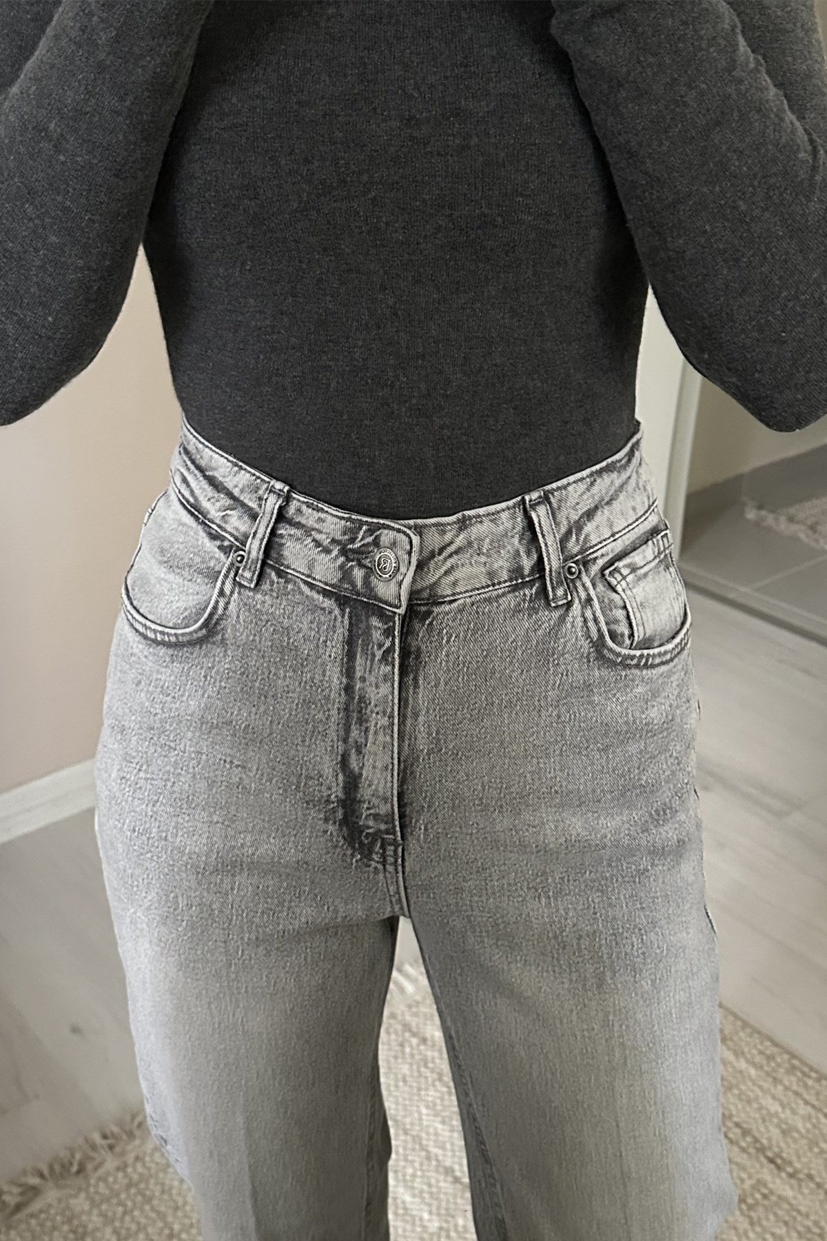 Kadın Yüksek Bel Kalçayı Toparlayan Straight Leg Jean - GriKadın Yüksek Bel Kalçayı Toparlayan Straight Leg JeanJeanİSTANGÜL BUTİK