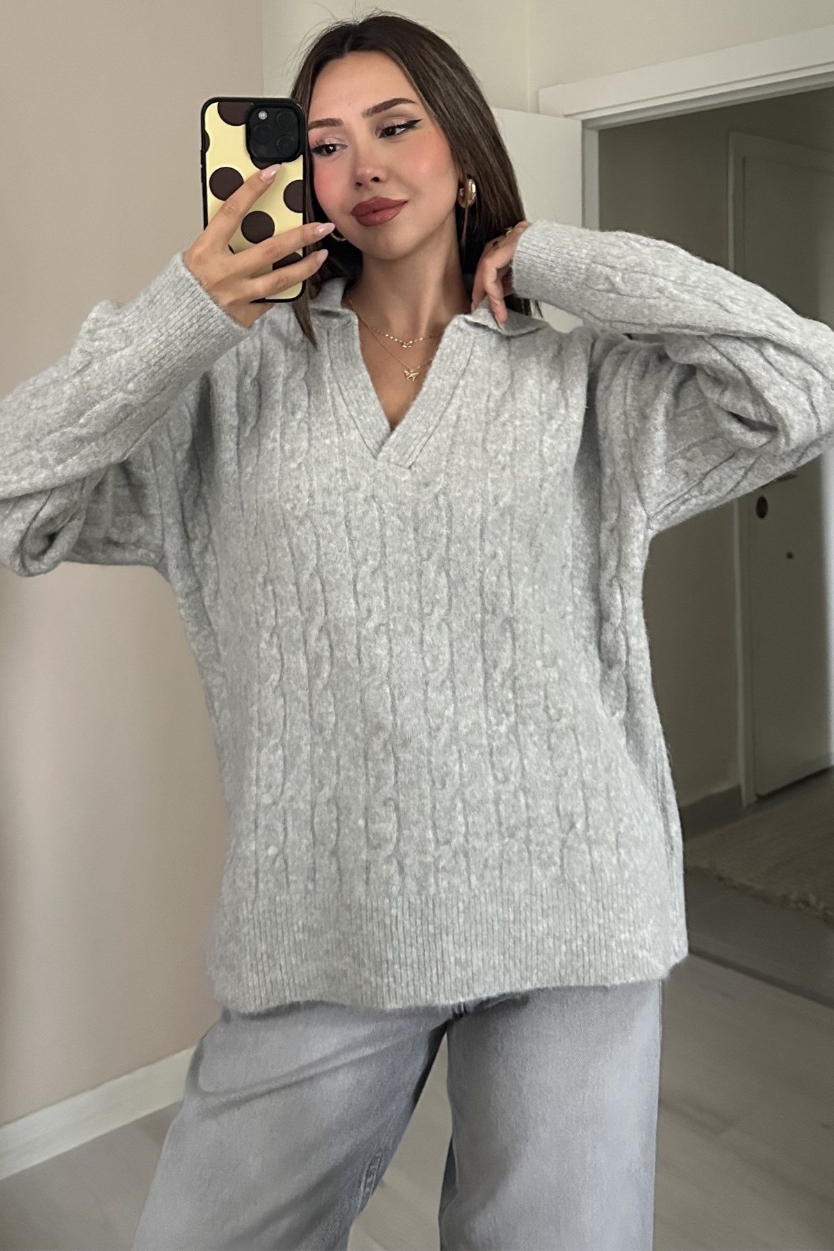 Kadın Polo Yaka Saç Örgü Desenli Oversize Yumoş Triko Kazak - GriTriko&KazakİSTANGÜL BUTİK