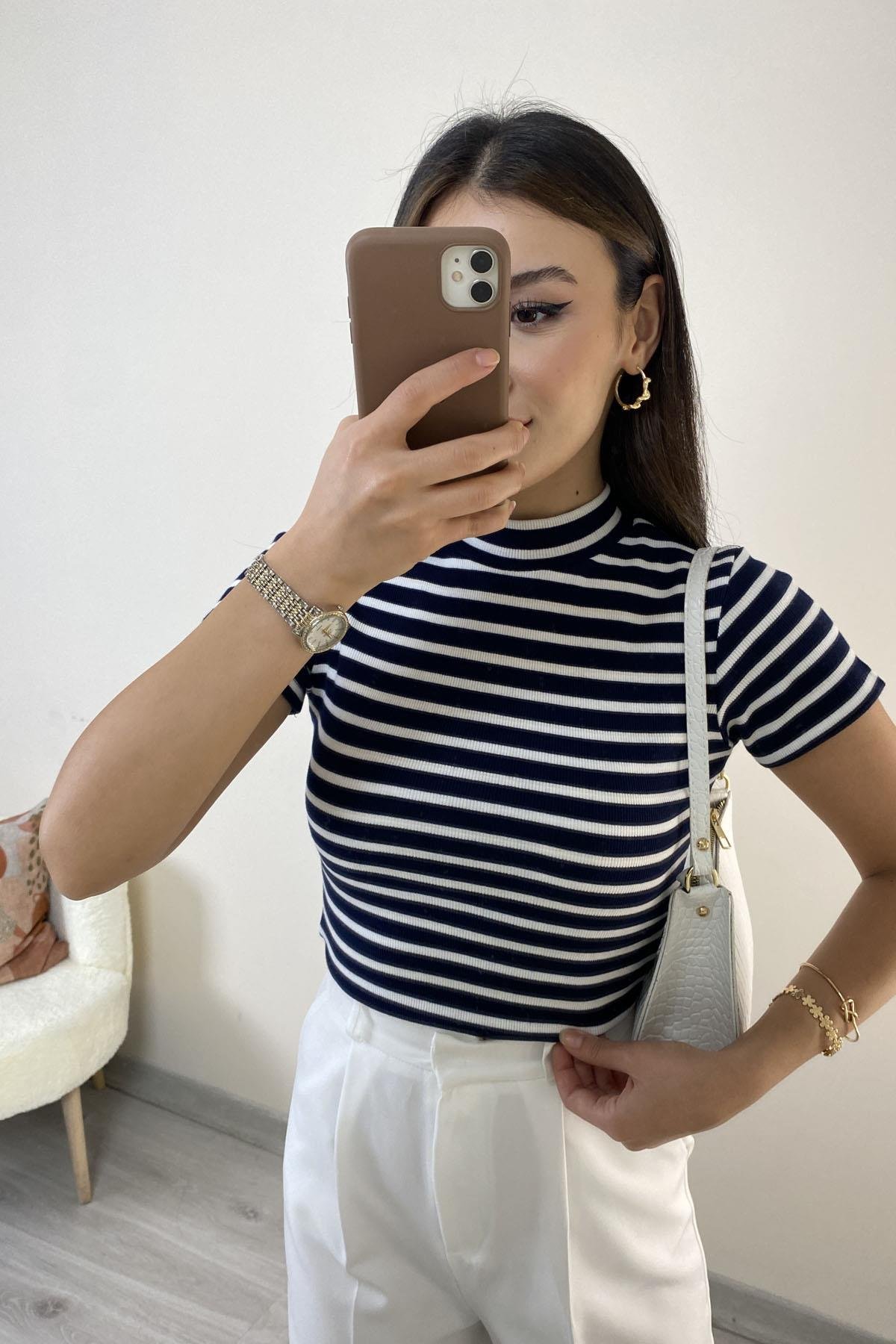 Yarım Balıkçı Yaka Crop