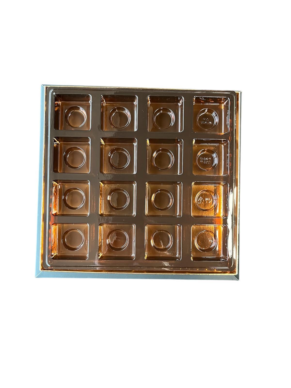 BER-2012 Çantalı Çikolata Kutusu Special 500 gr 16 Göz