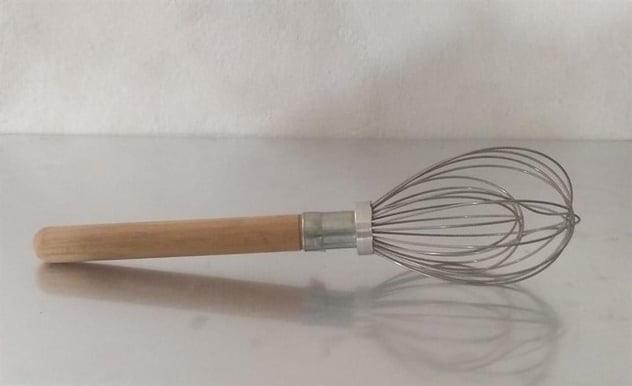 Çırpma Teli Tahta Saplı No:8