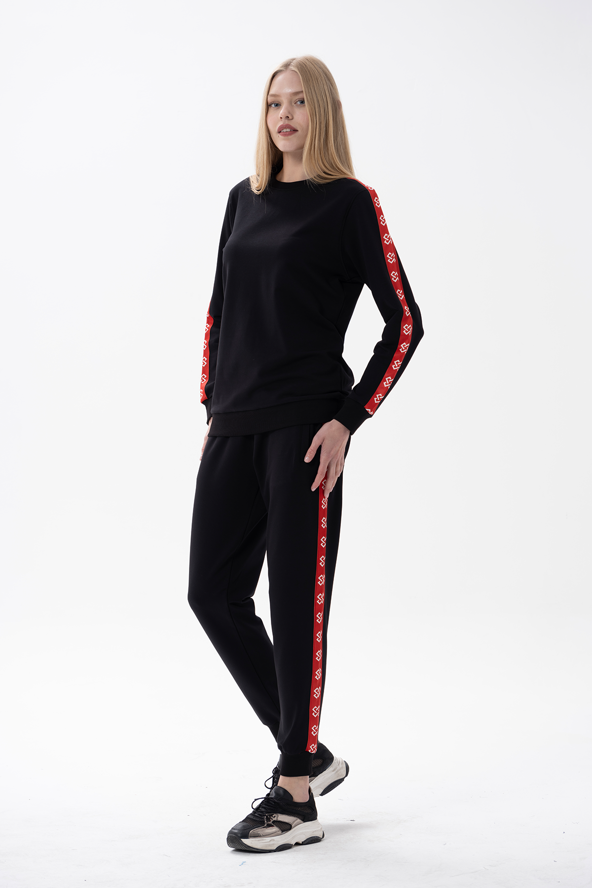 Kadın Kırmızı Şeritli Siyah  Pijama Takımı 10175 