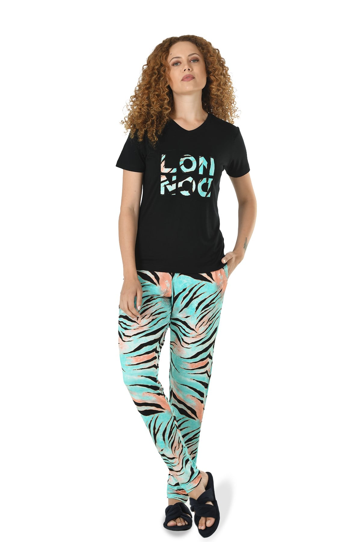 Kadın Siyah Yarıjm Kol Baskılı Viskon Pijama Takımı 10146