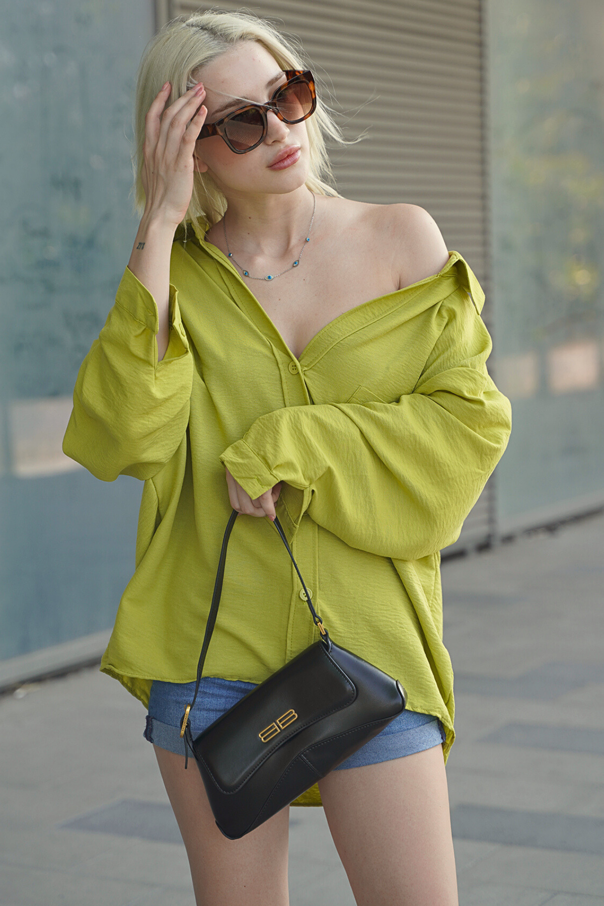 Basic Fıstık Yeşili Oversize Kadın Gömlek MG1857