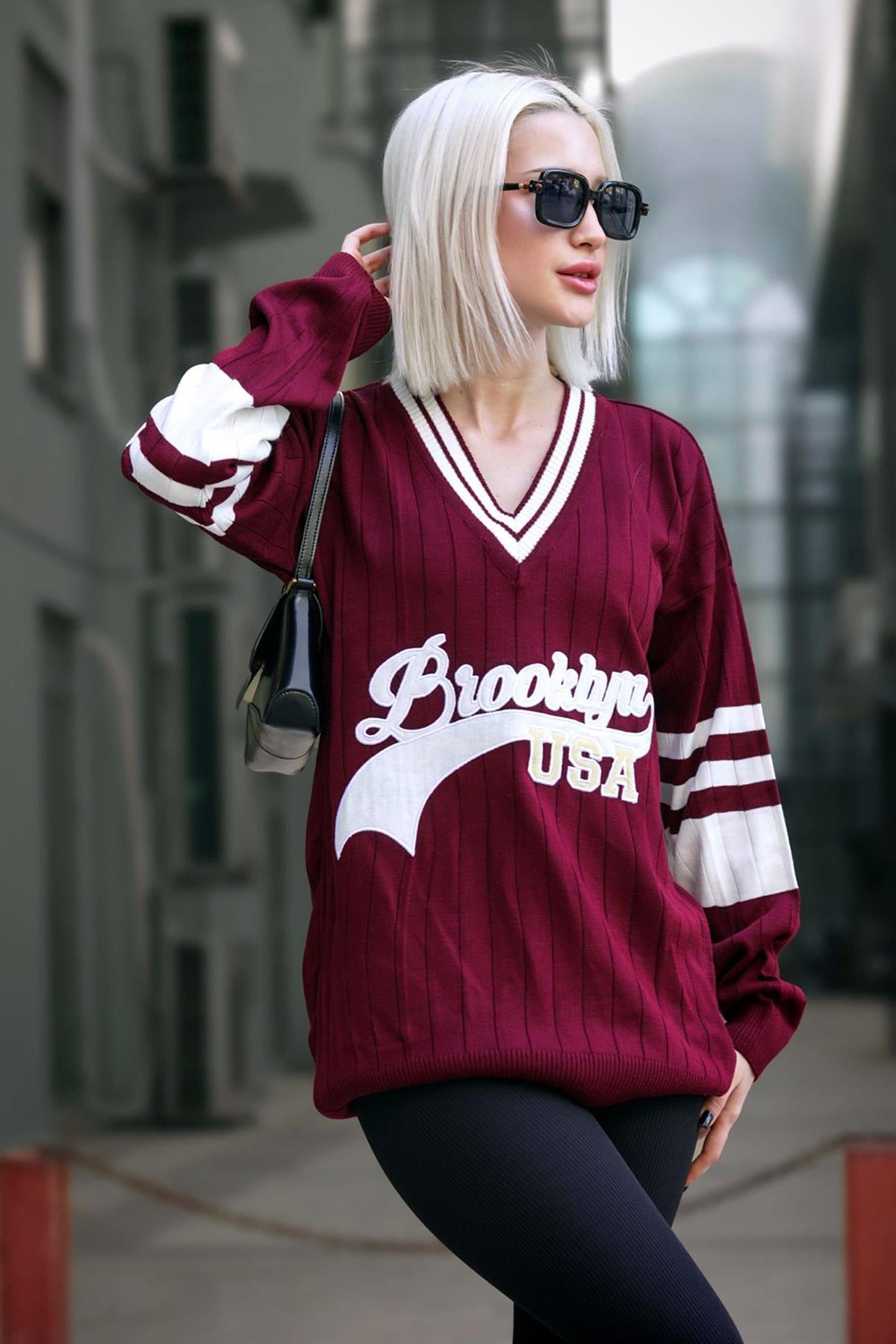 Bordo V Yaka Nakışlı Kadın Kazak MG1279
