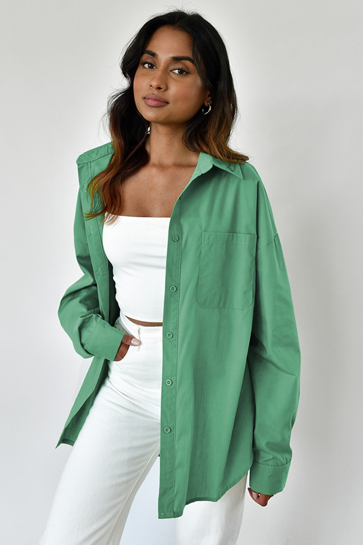 Çağla Yeşili Oversize Basic Cepli Poplin Gömlek MG1530