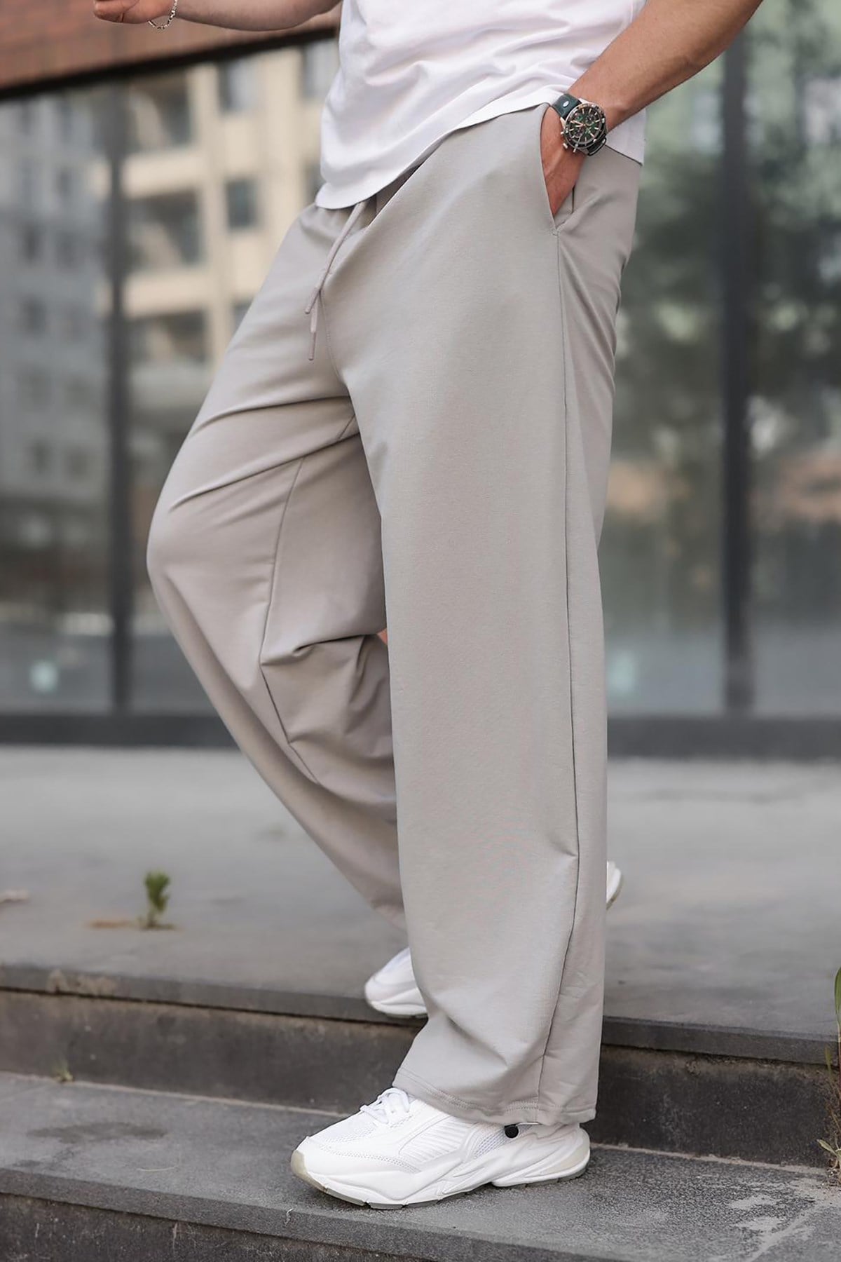 EŞOFMAN ALTI