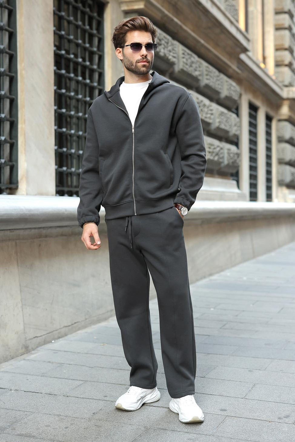 EŞOFMAN TAKIMI