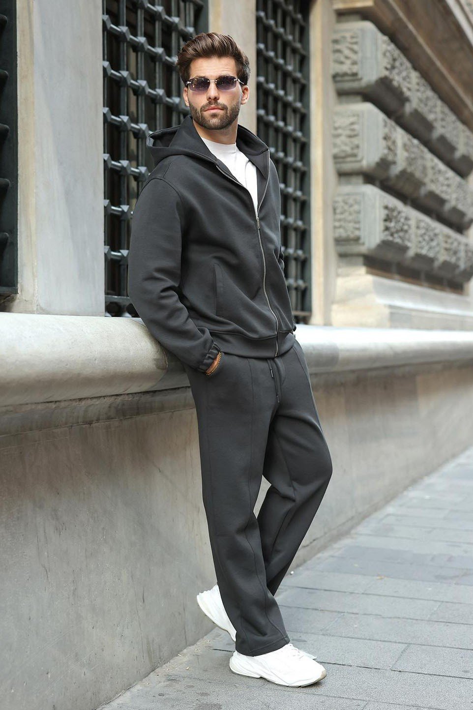 EŞOFMAN TAKIMI