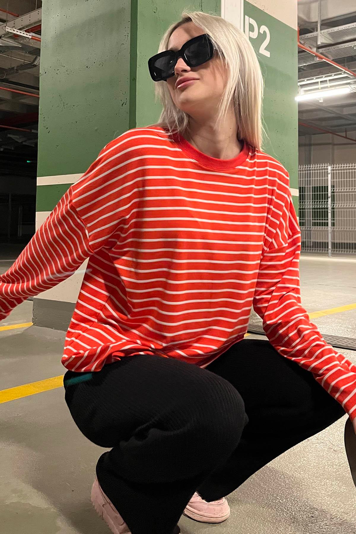 Kırmızı Çizgili  Sweatshirt MG980