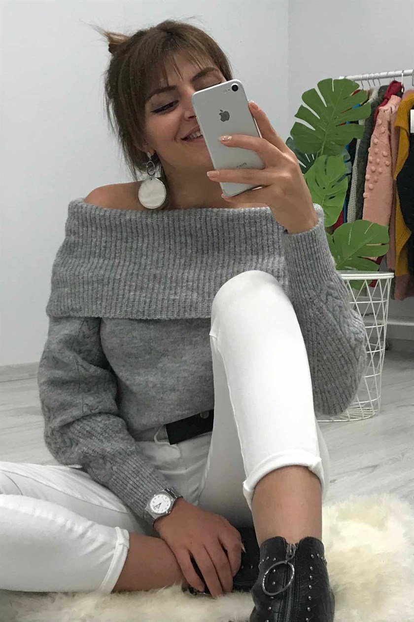 Mad Girls  Kadın Gri Kayık Yaka Kazak MG151