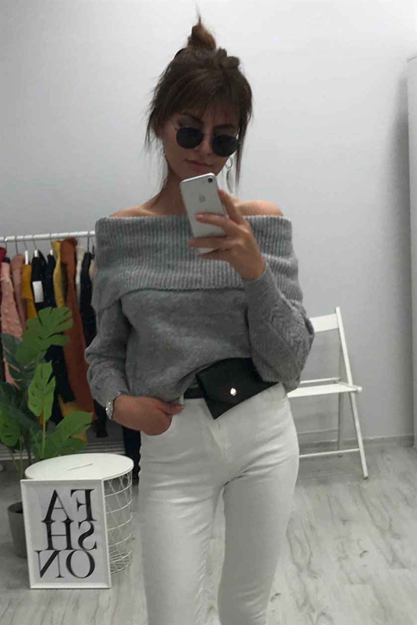 Mad Girls  Kadın Gri Kayık Yaka Kazak MG151