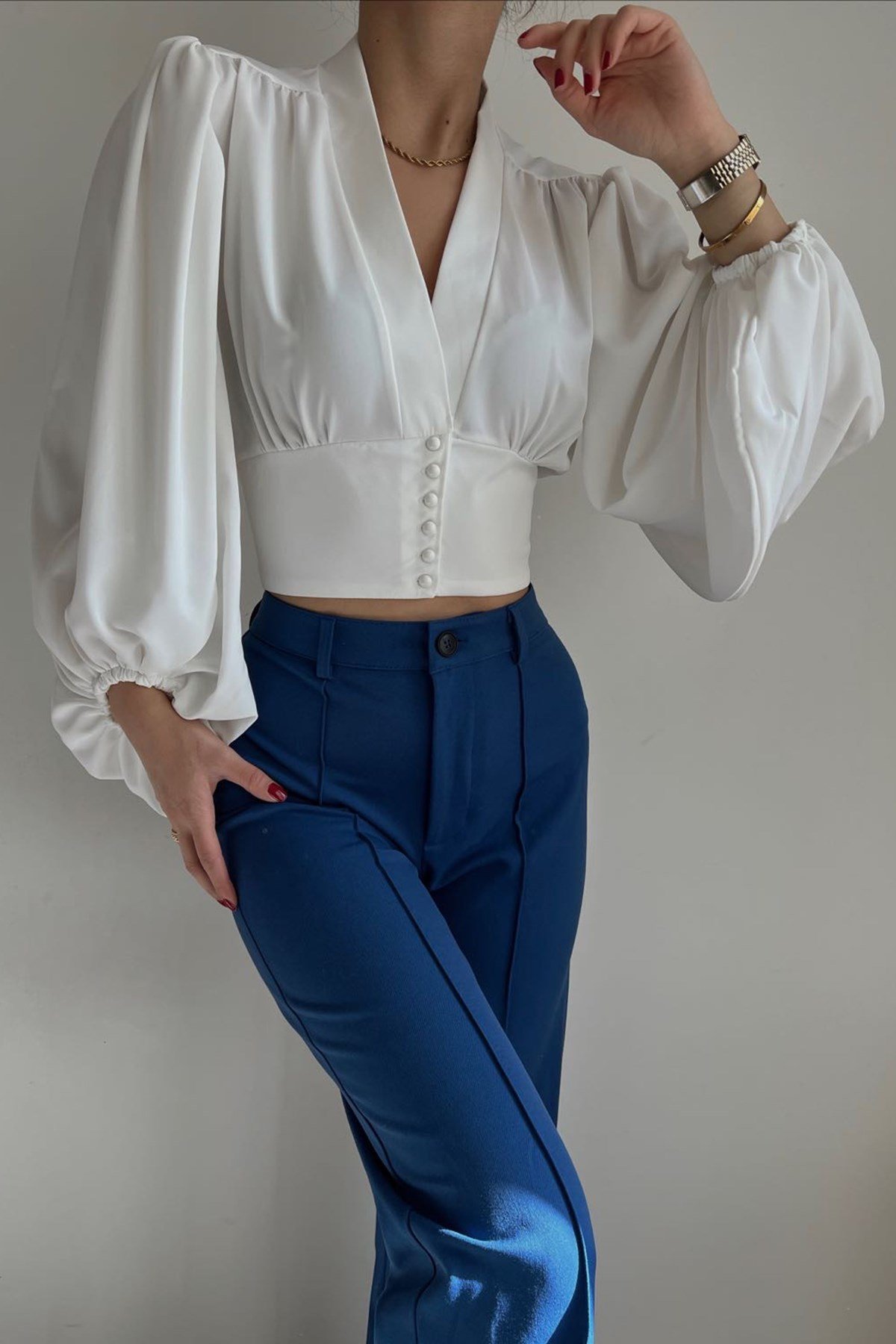 Mad Girls Beyaz Düğmeli Bluz MG1392