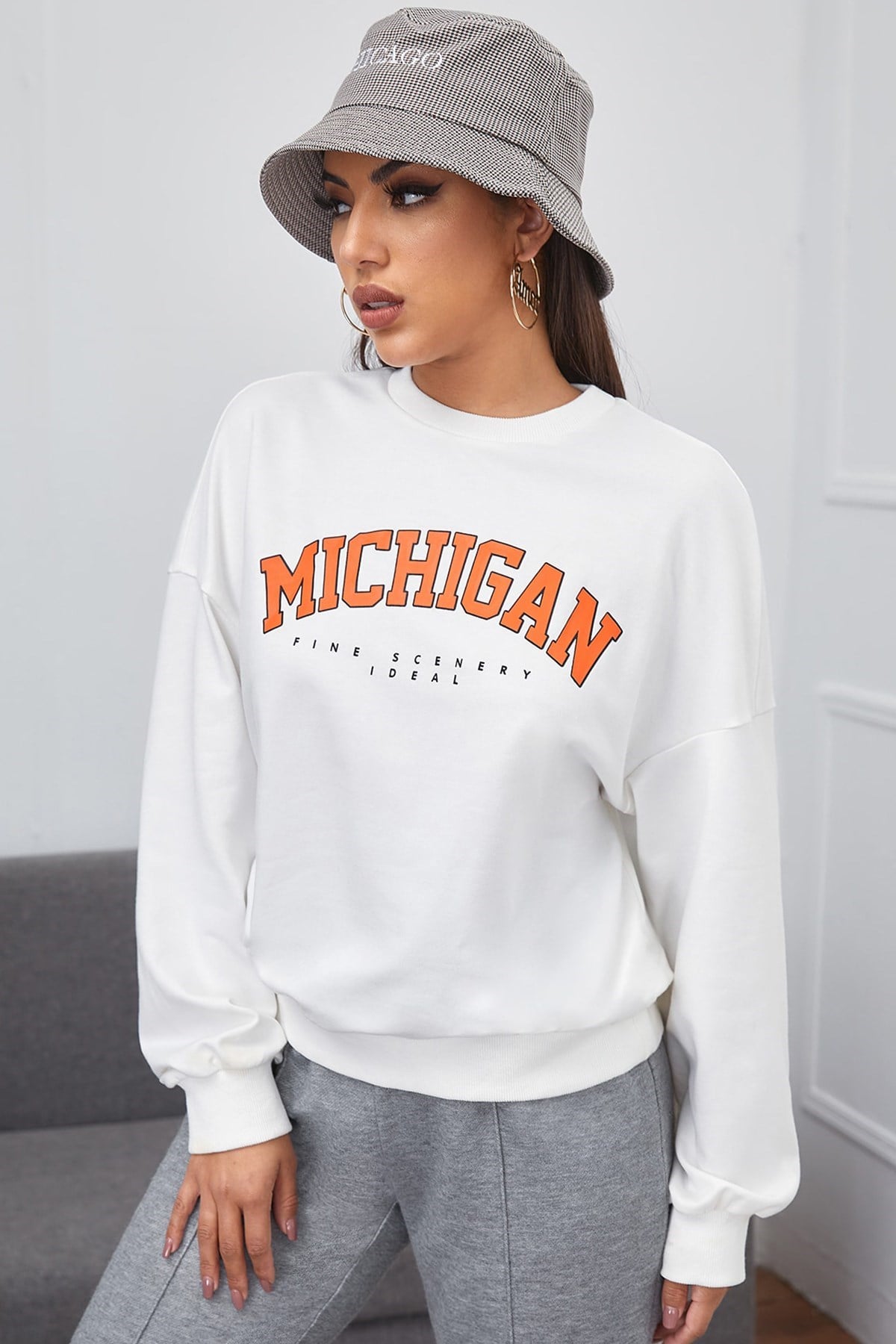 Mad Girls Beyaz Sweatshirt MG785