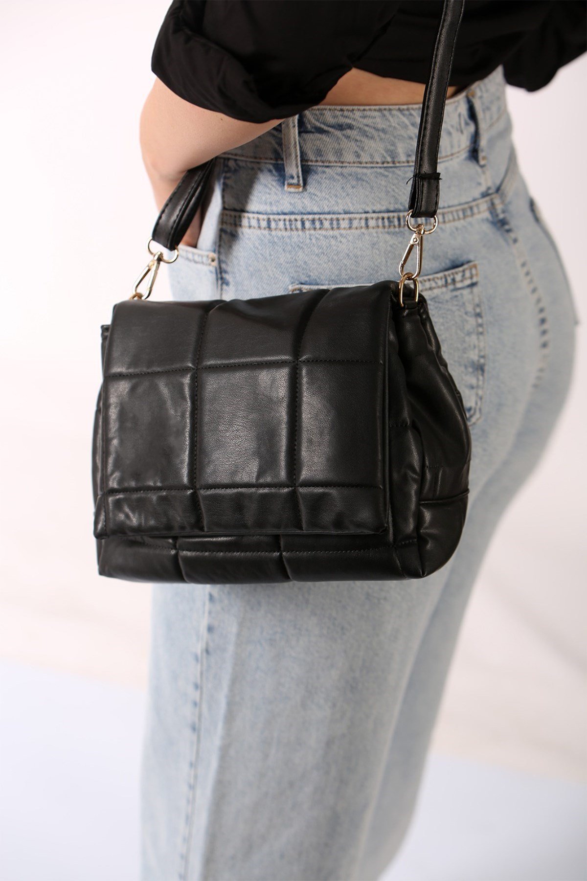 Mad Girls Kapitone Baskı Çapraz Siyah Çanta Mg1190