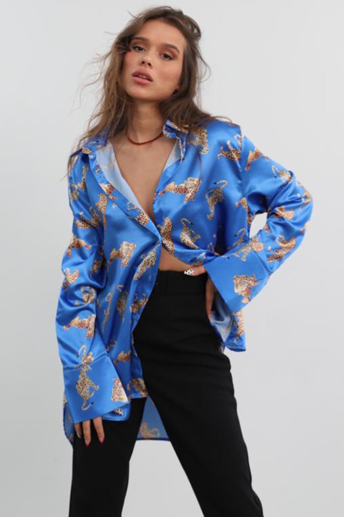 Mad Girls Leoparlı Mavi Saten Gömlek MG187