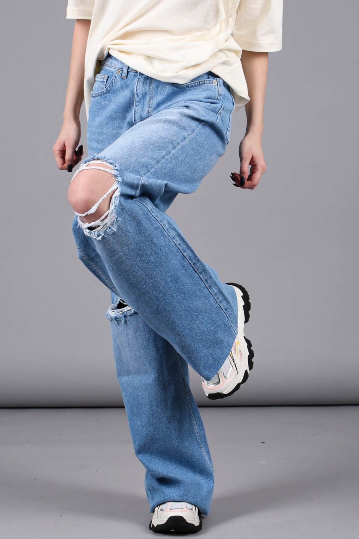 Mad Girls Ripped Blue Jeans MG1024