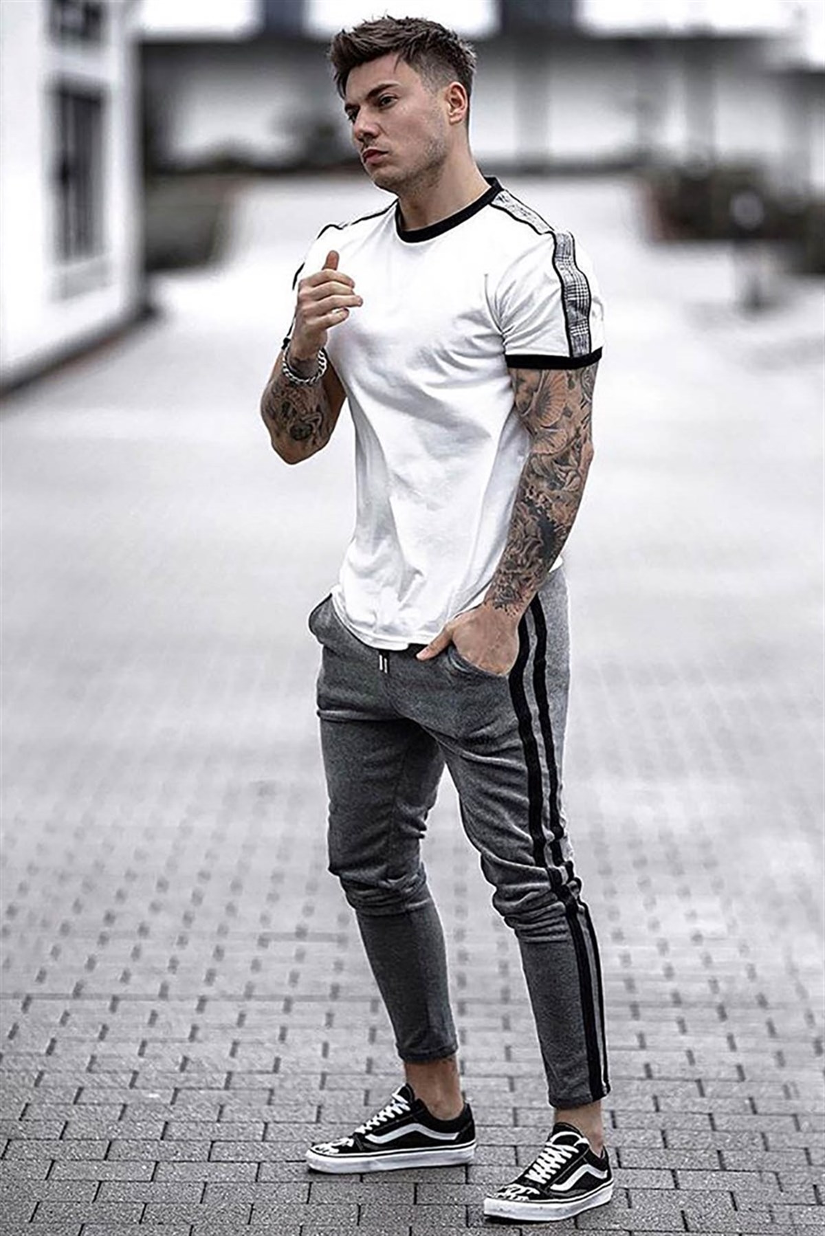 Madmext White Shoulder Striped T-shirt for Men 4101
