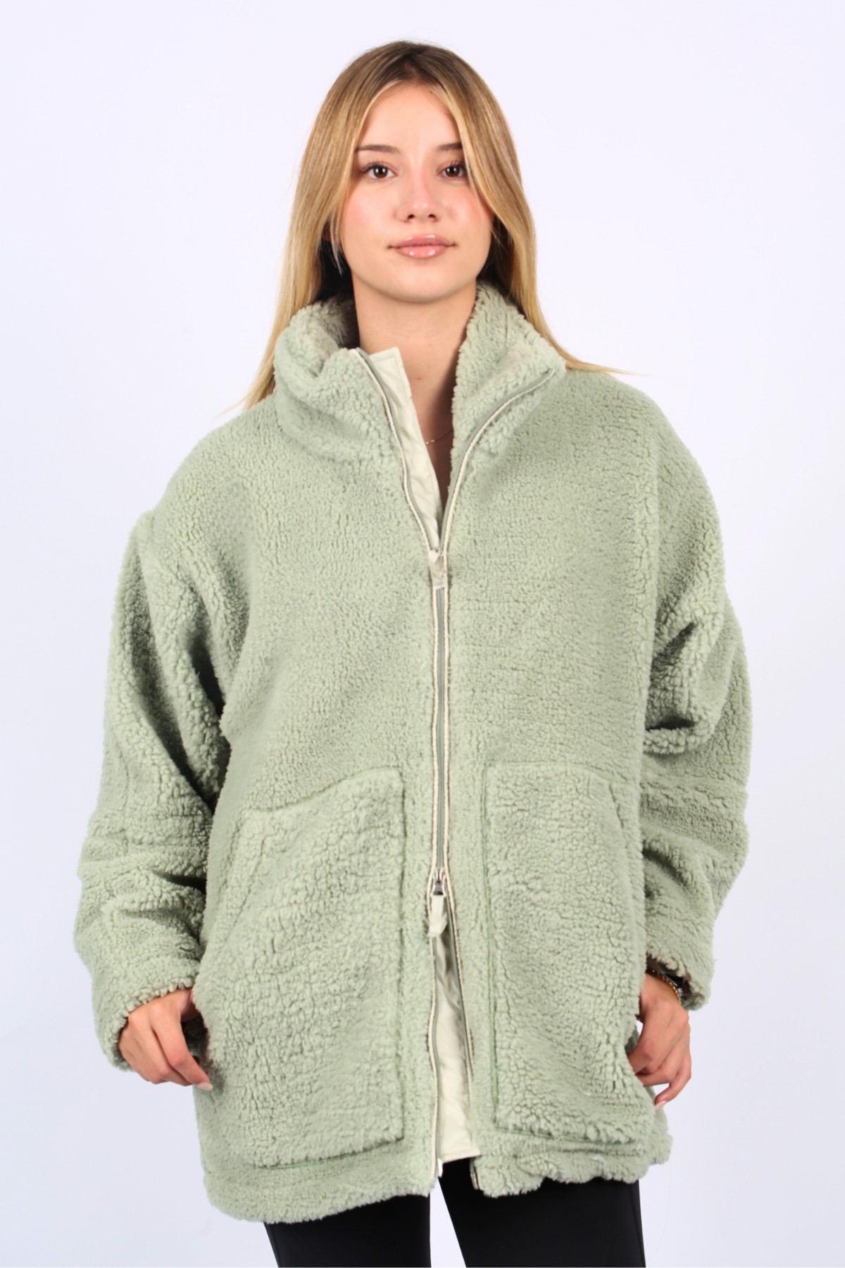 Ekru Yüksek Yakalı Cepli Peluş Mont MG1948