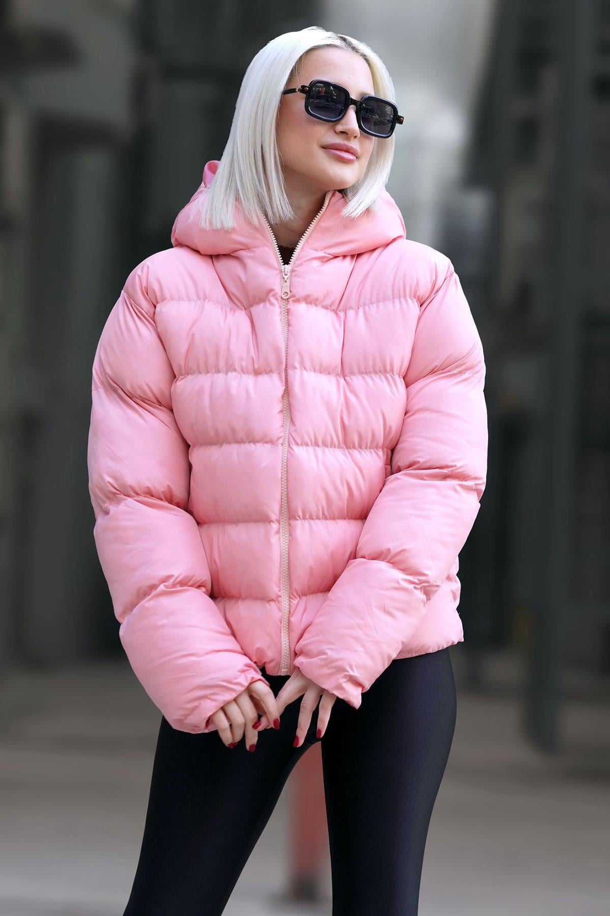 Pembe Kapüşonlu Şişme Kadın Mont MG1953