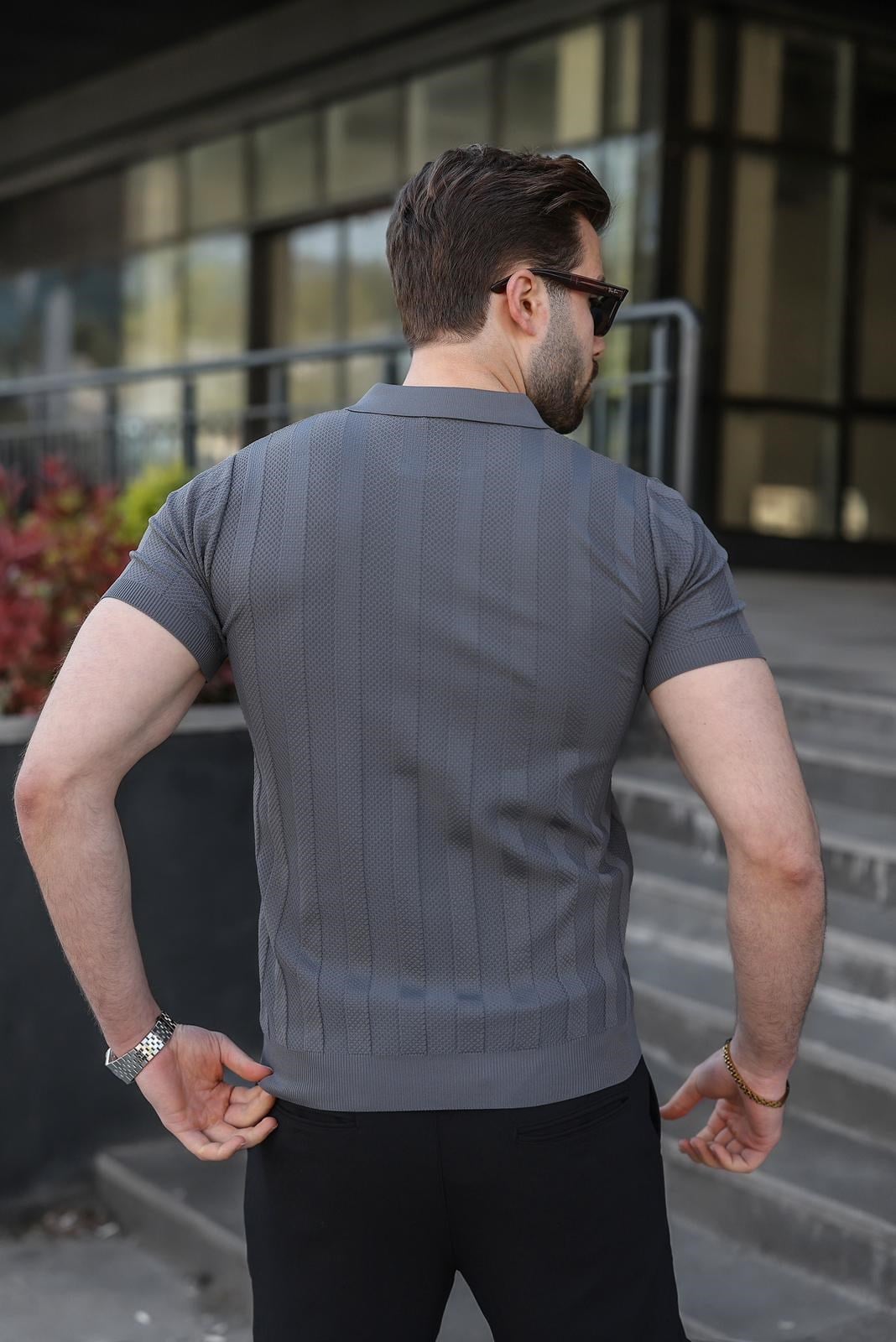 POLO T-SHIRT