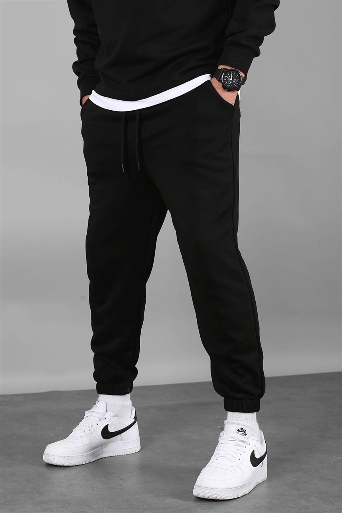 Men Black Basic Jogger Trousers