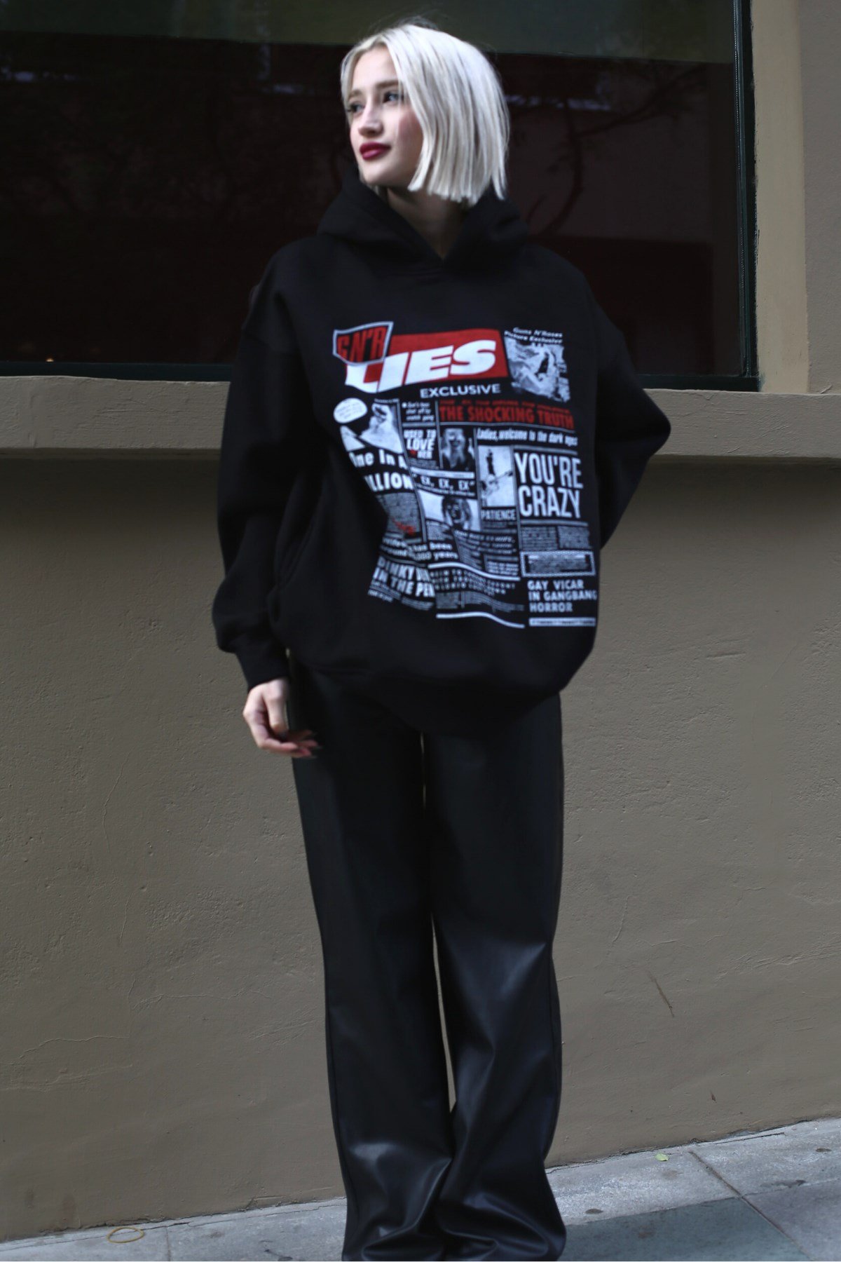 Siyah Baskılı Oversize Kapüşonlu  Kadın Sweatshirt MG1581