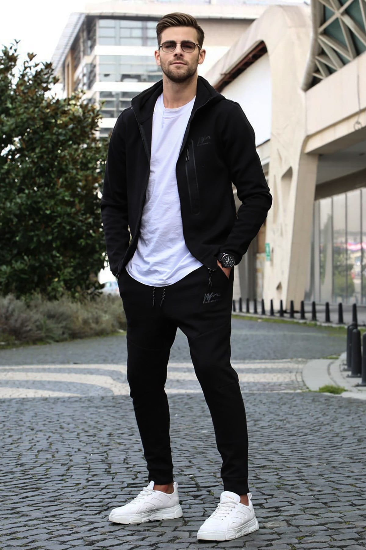Men Printed Black Tracksuit 