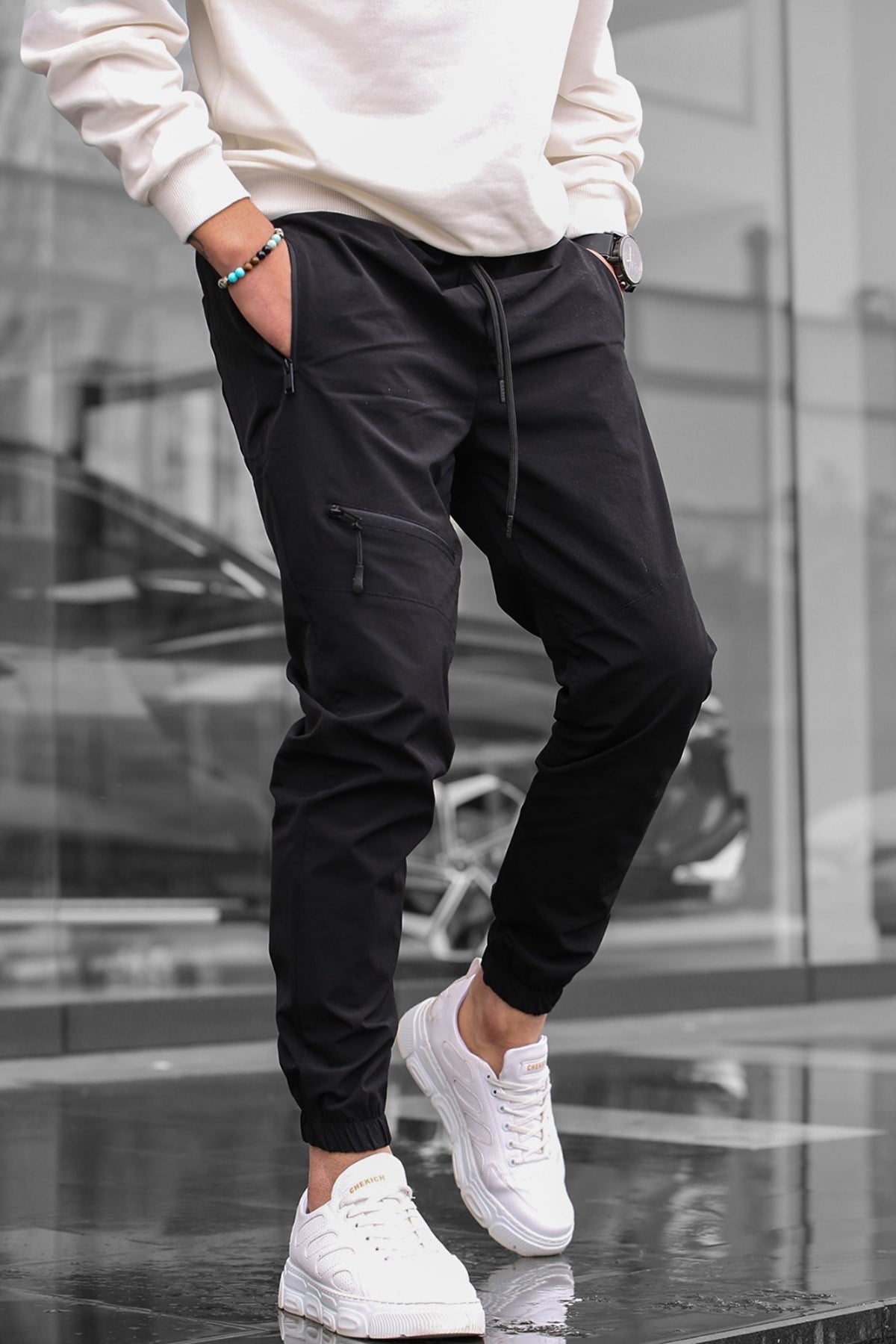 Siyah Fermuar Detaylı Paraşüt Jogger Pantolon 