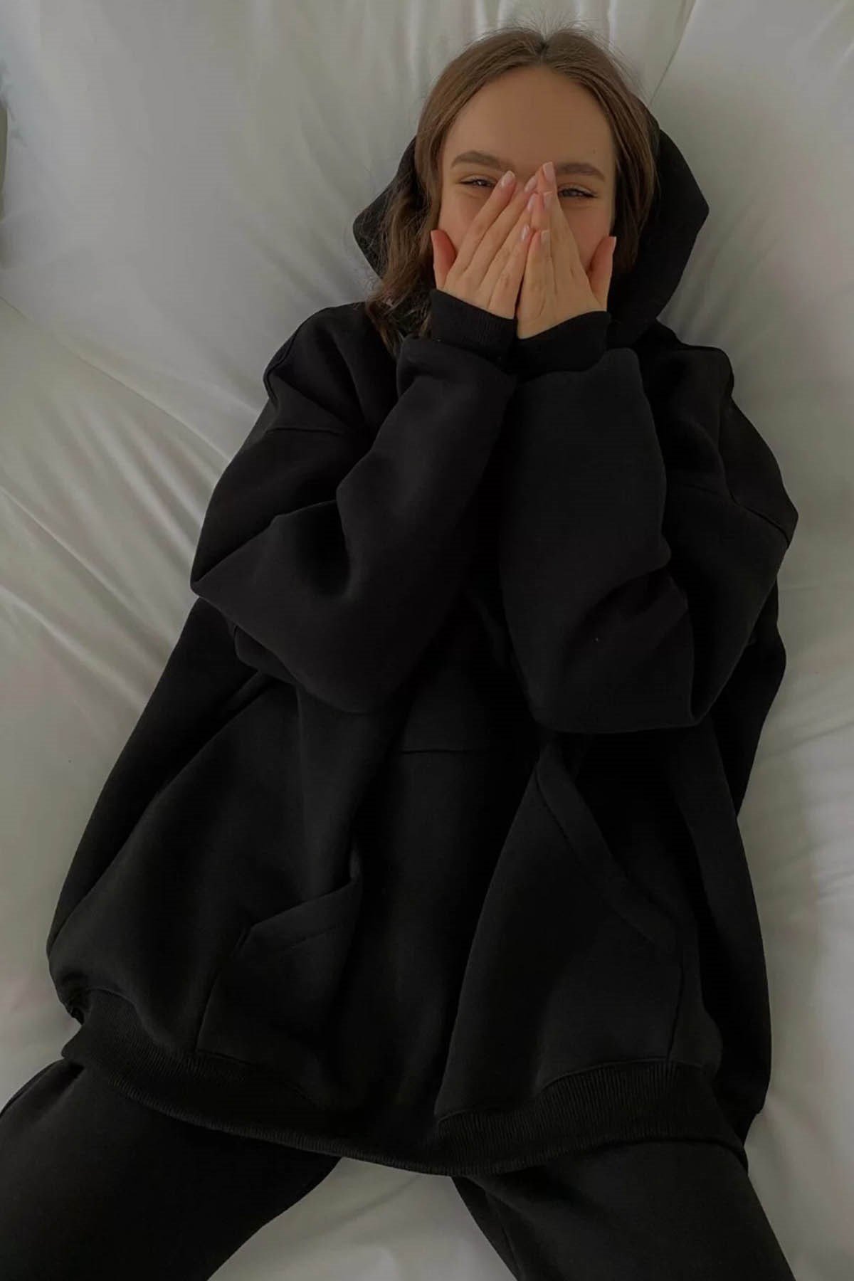 Siyah Kapüşonlu Oversize Sweatshirt MG1566