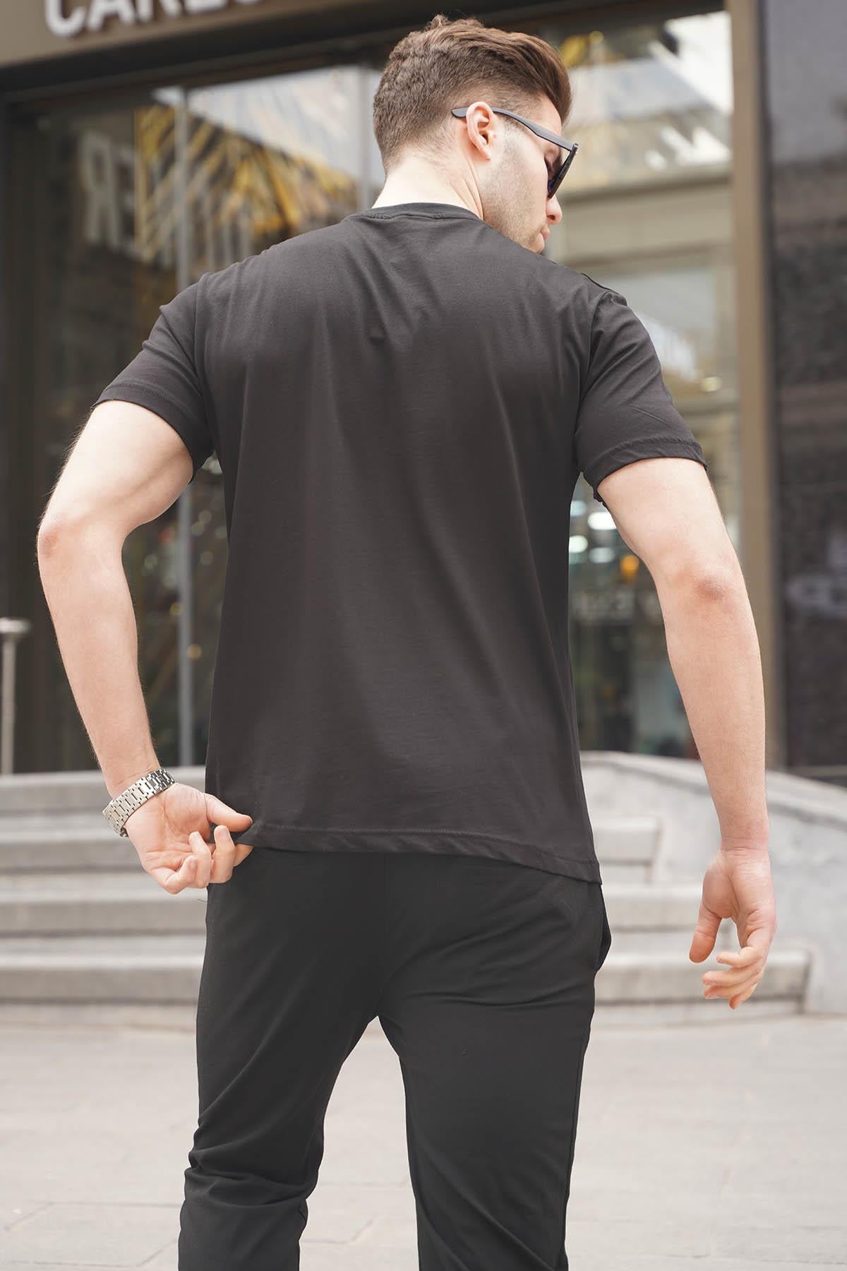 Siyah Regular Fit Yama Cepli Erkek Tişört 6102