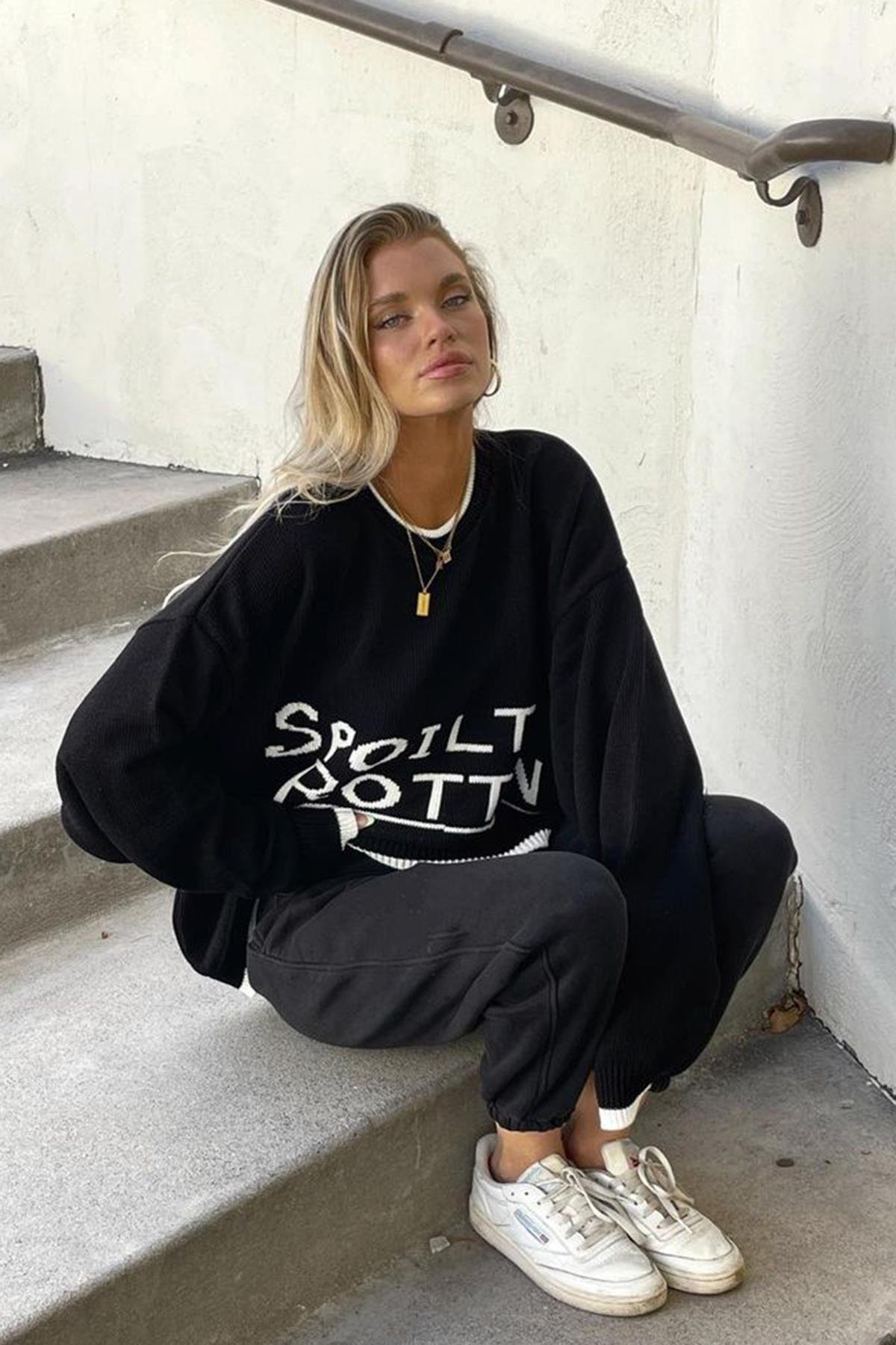 Siyah Yazılı Oversize Bisiklet Yaka  Kadın Kazak MG1596