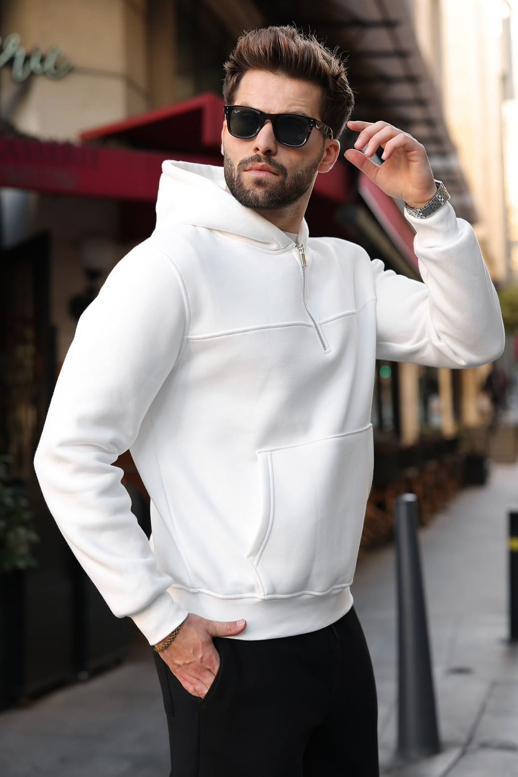 Sweatshirt