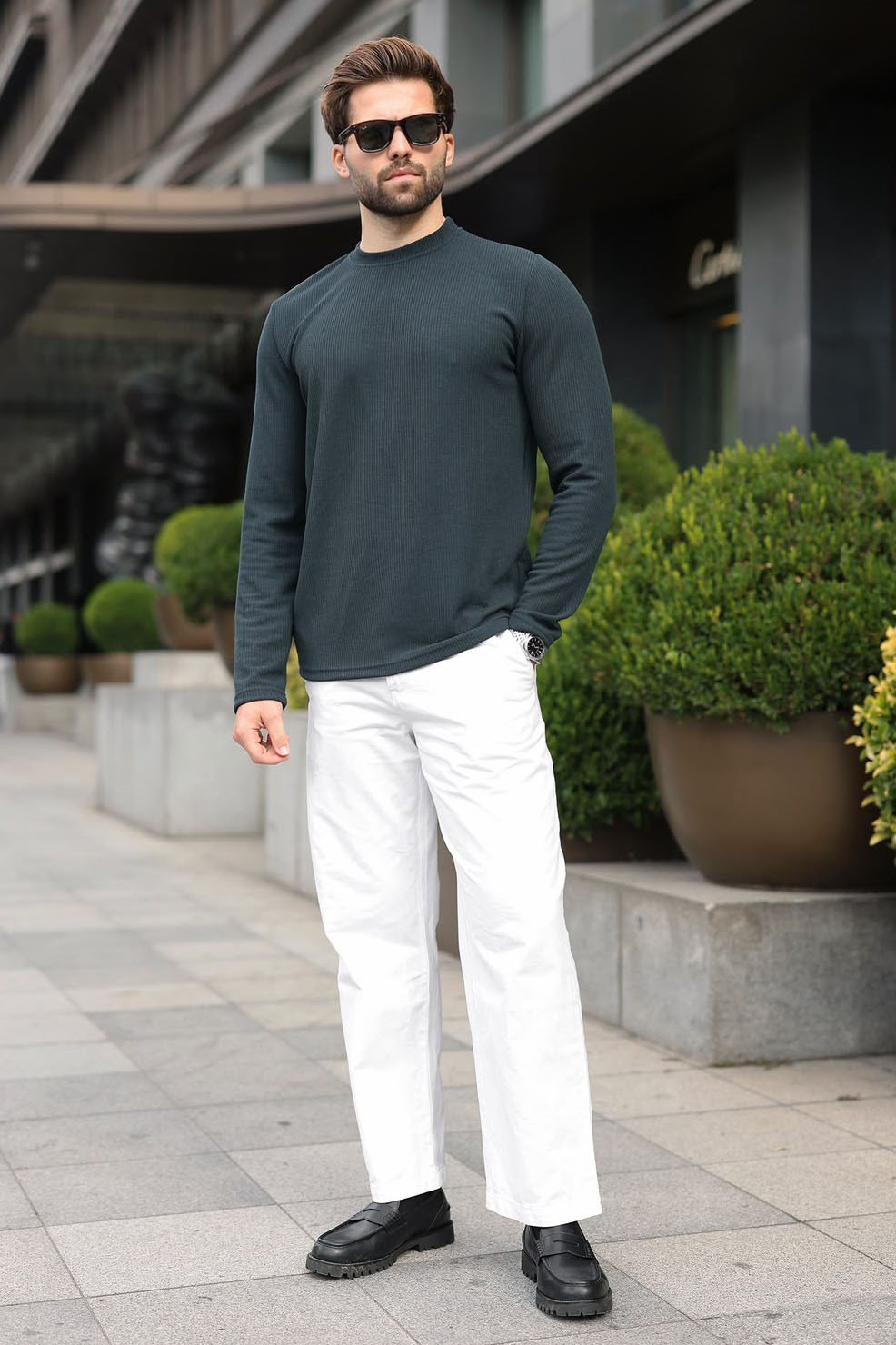 SWEATSHIRT