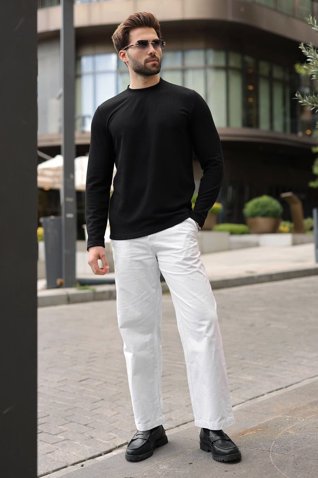 SWEATSHIRT