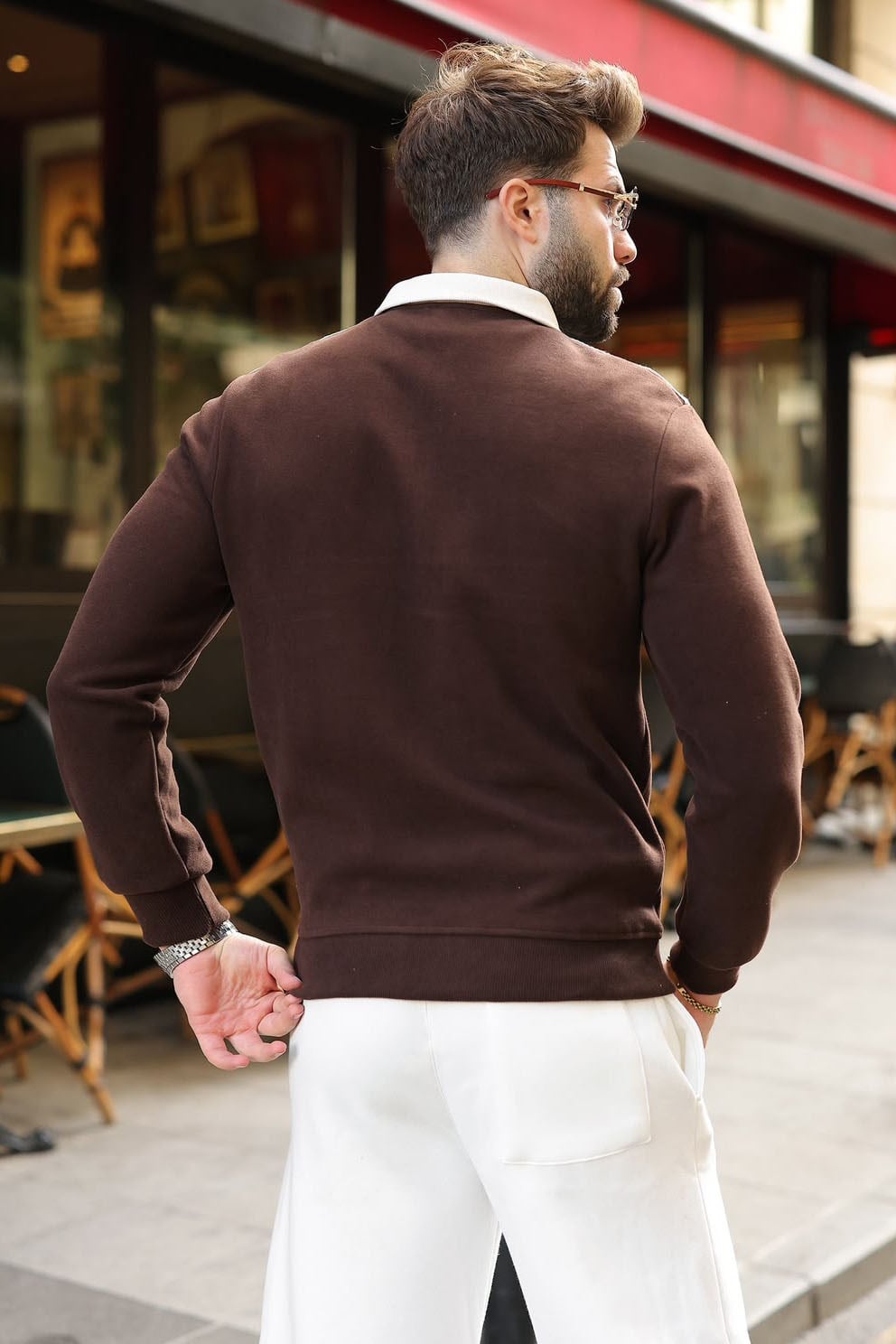 SWEATSHIRT