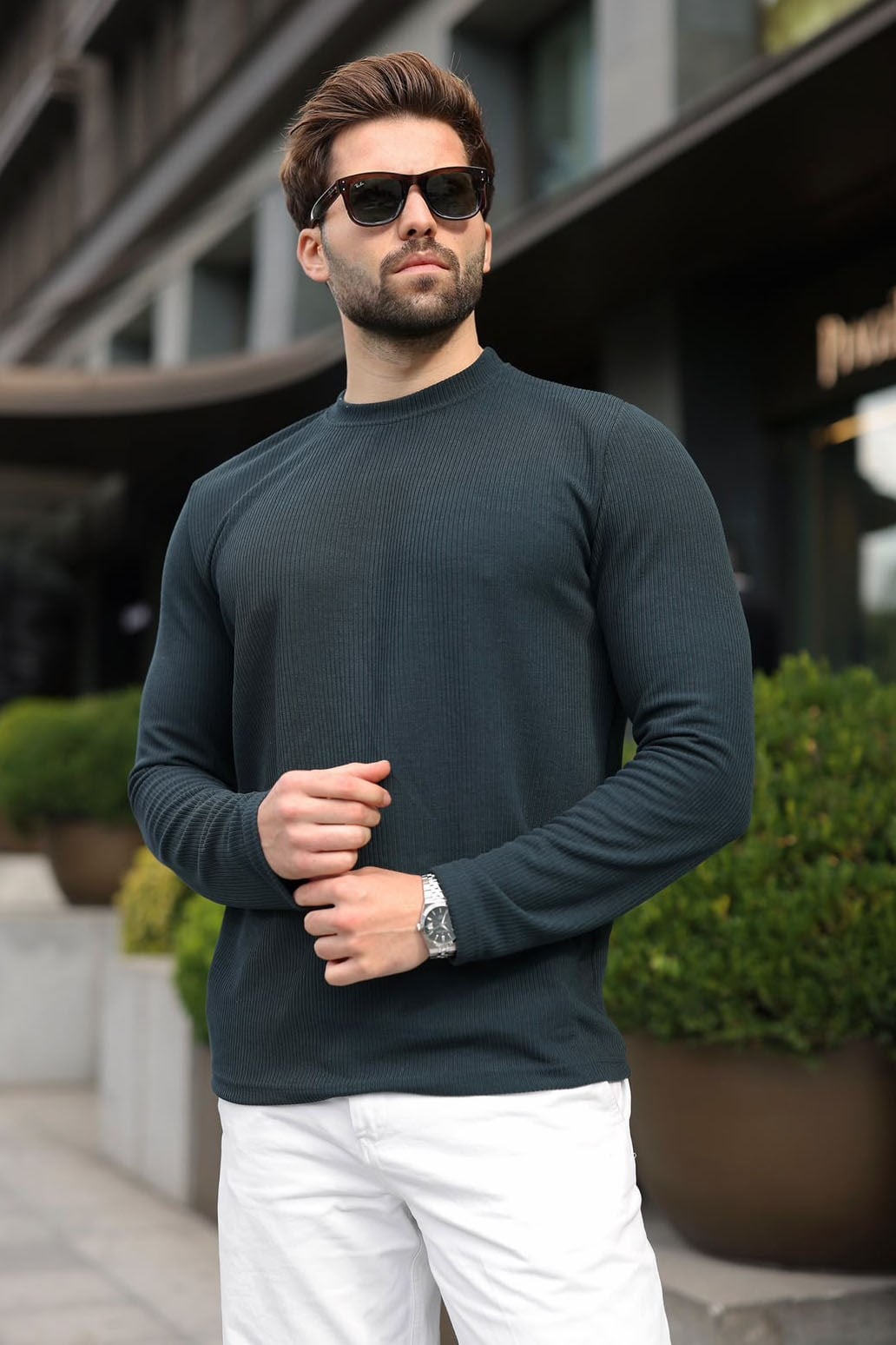 SWEATSHIRT