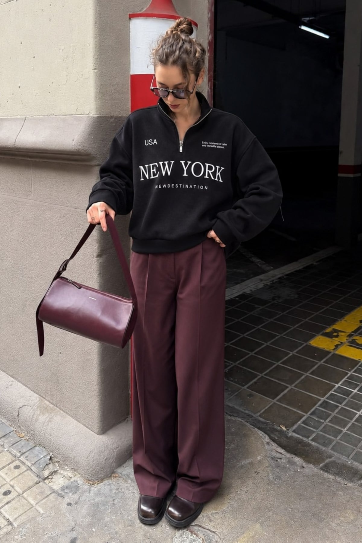 Sweatshirt