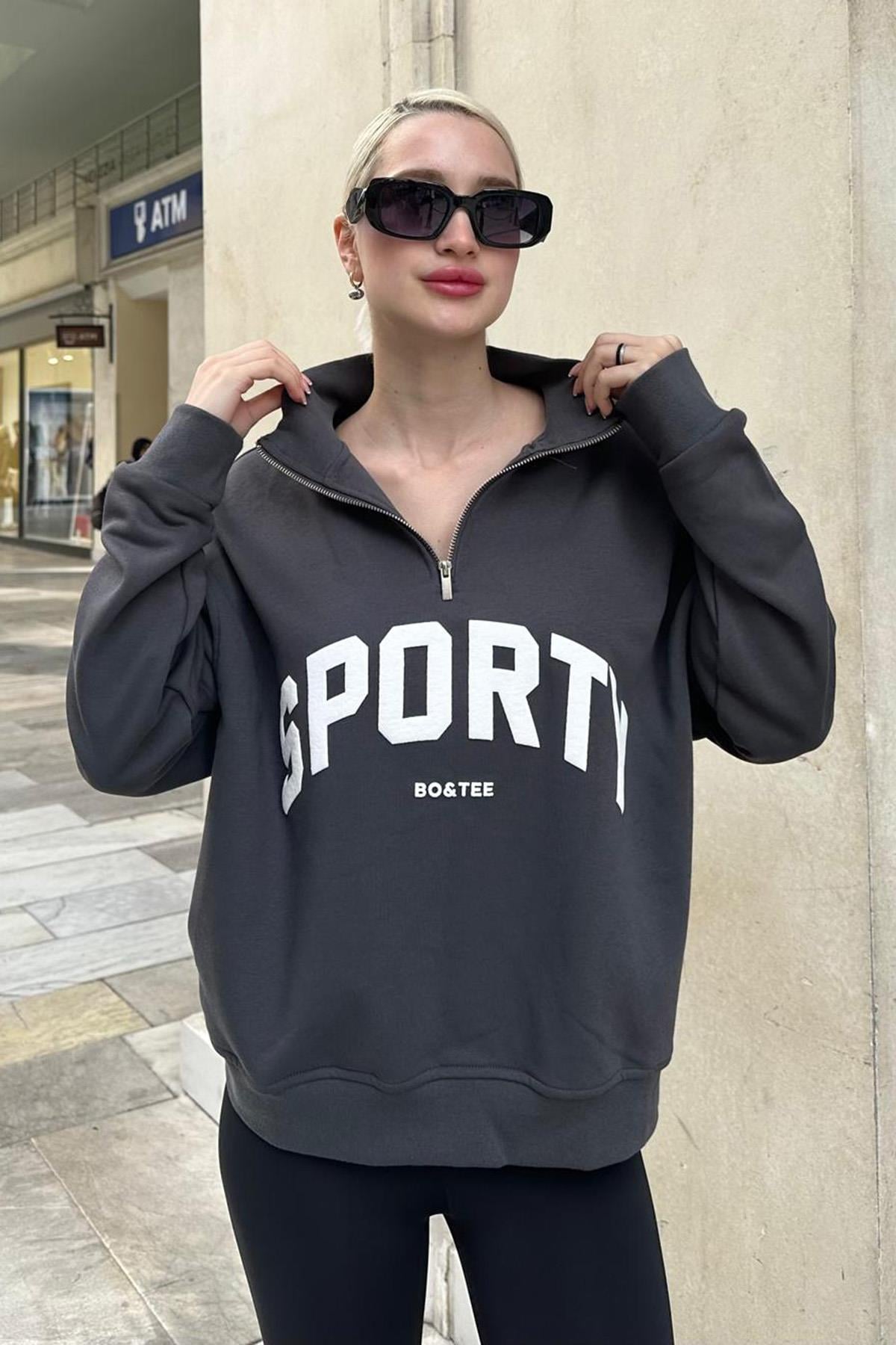 Sweatshirt