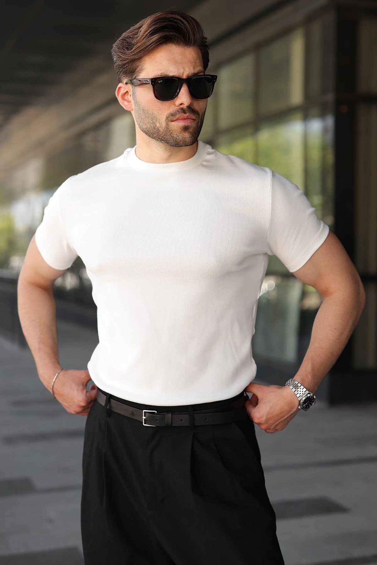 T-SHIRT