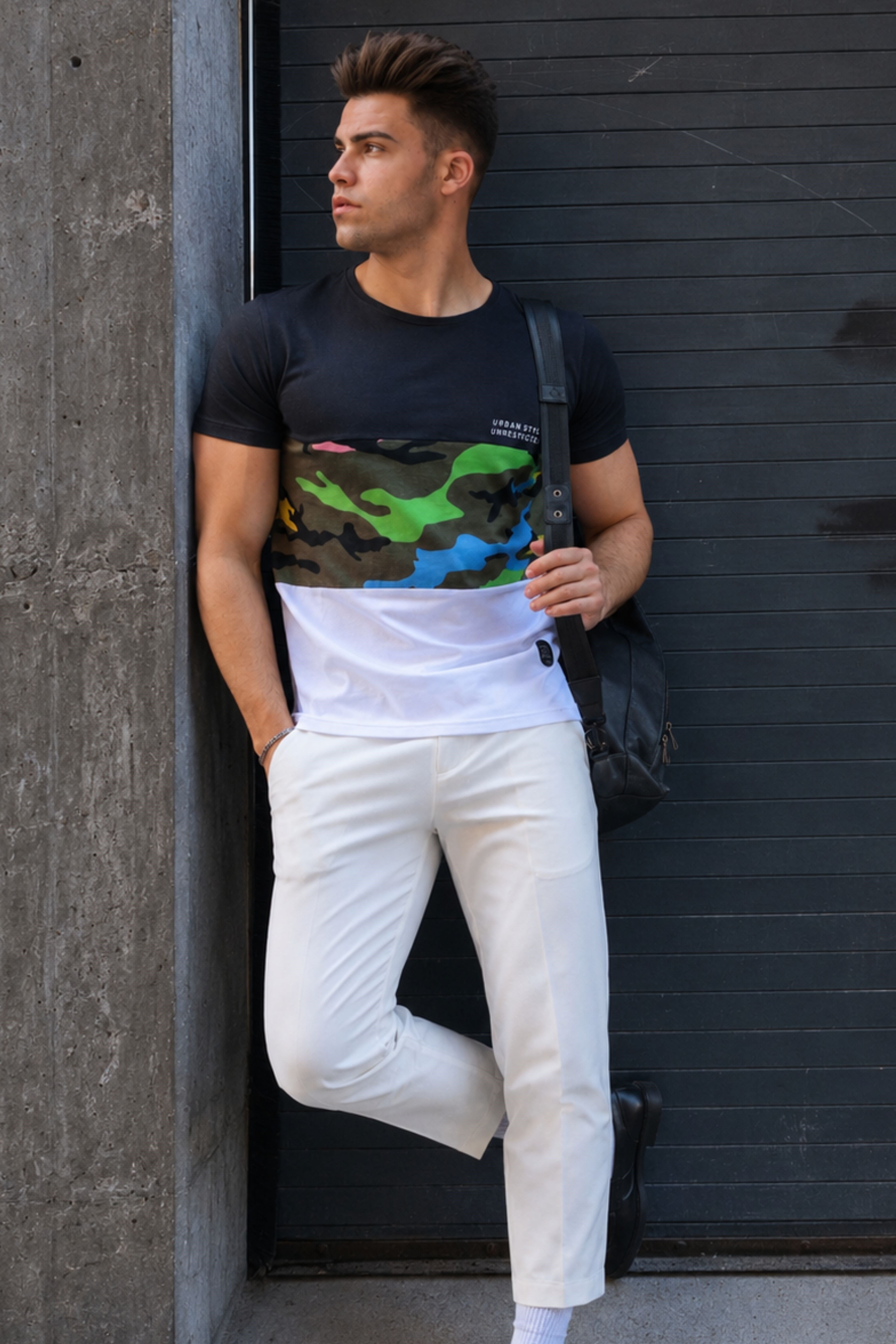 T-SHIRT