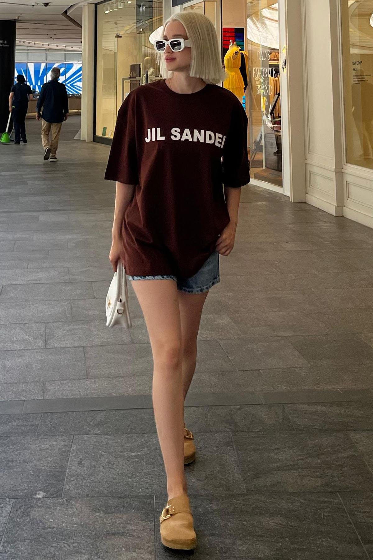 T-shirt