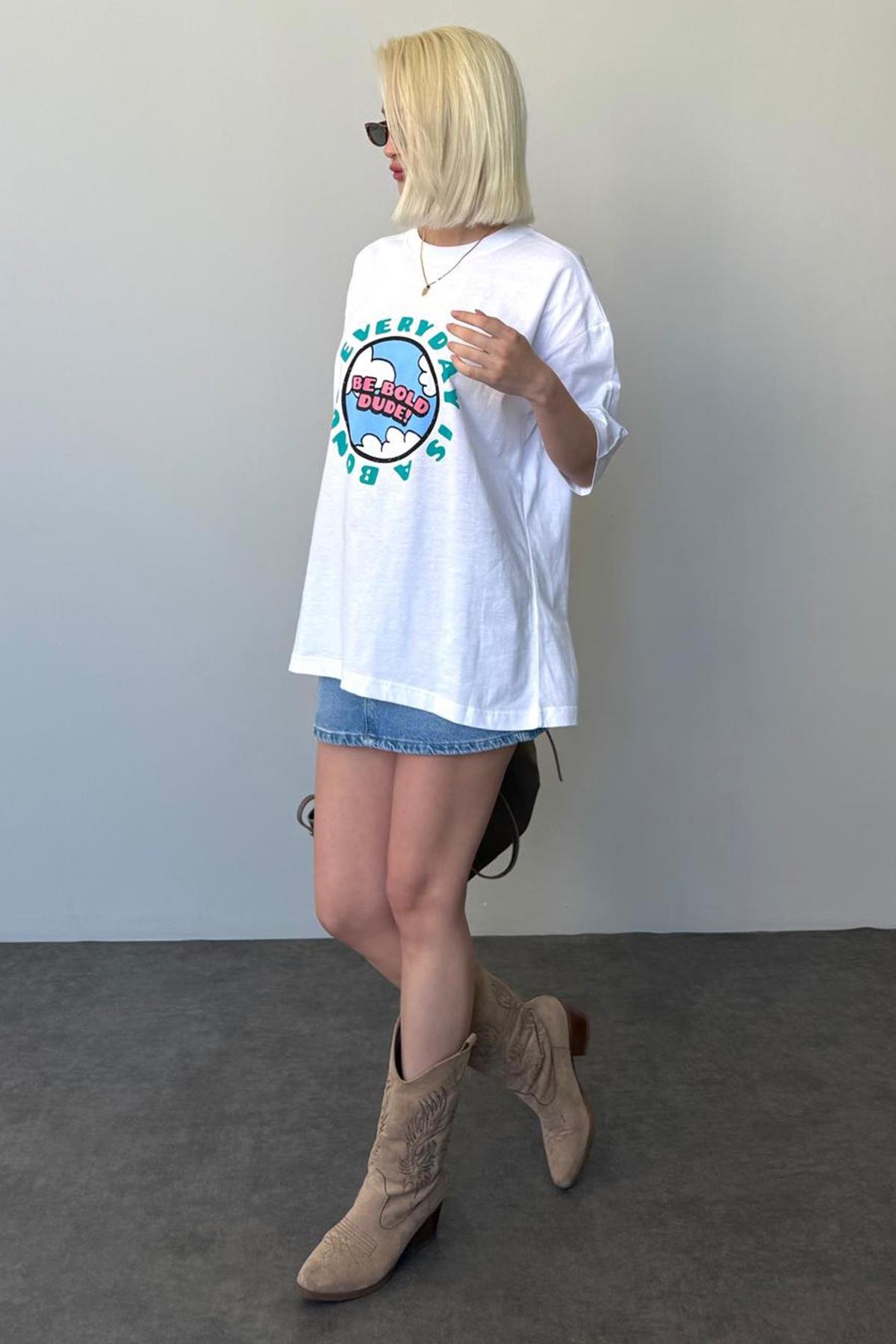 T-shirt