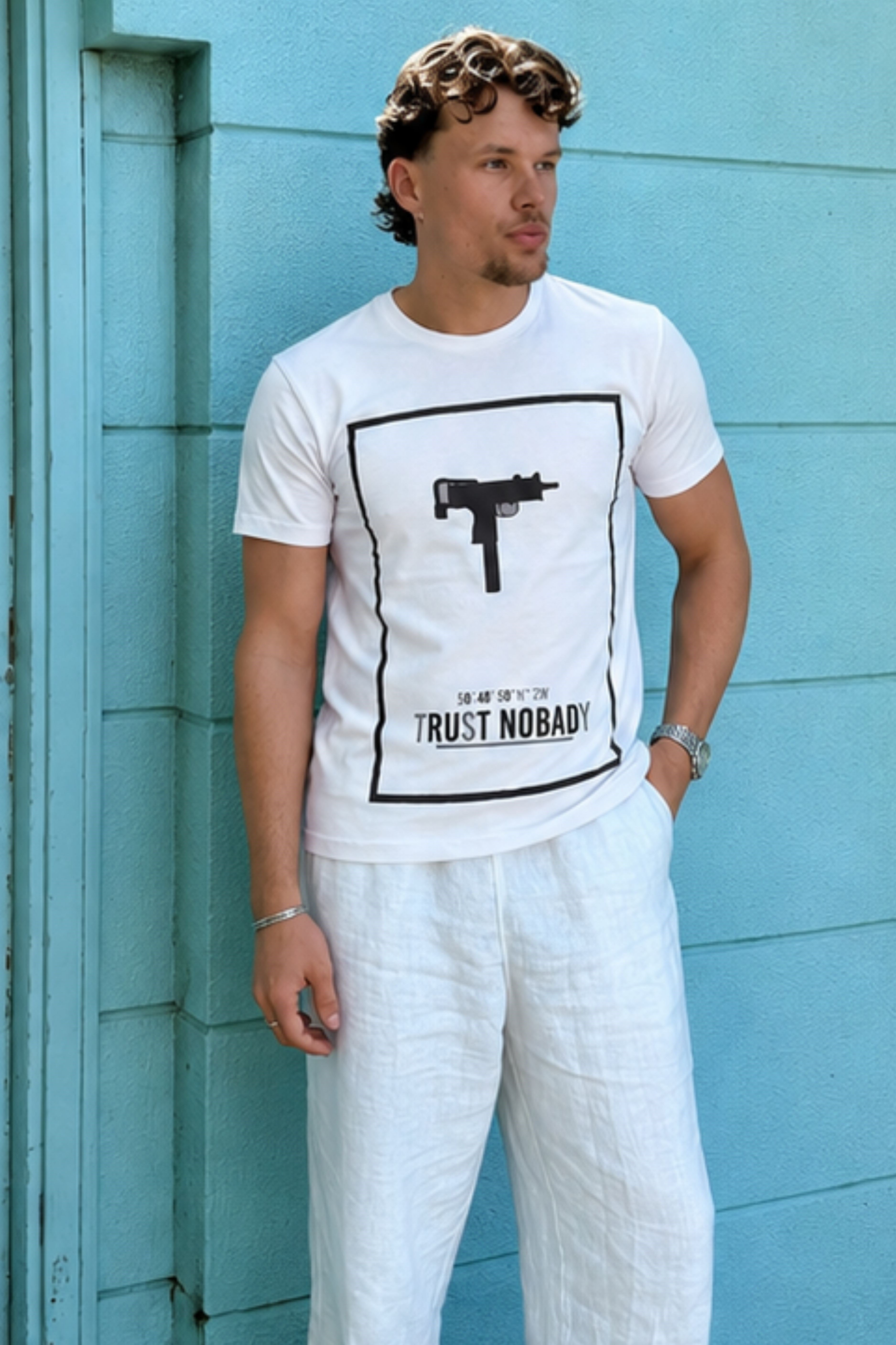 T-SHIRT