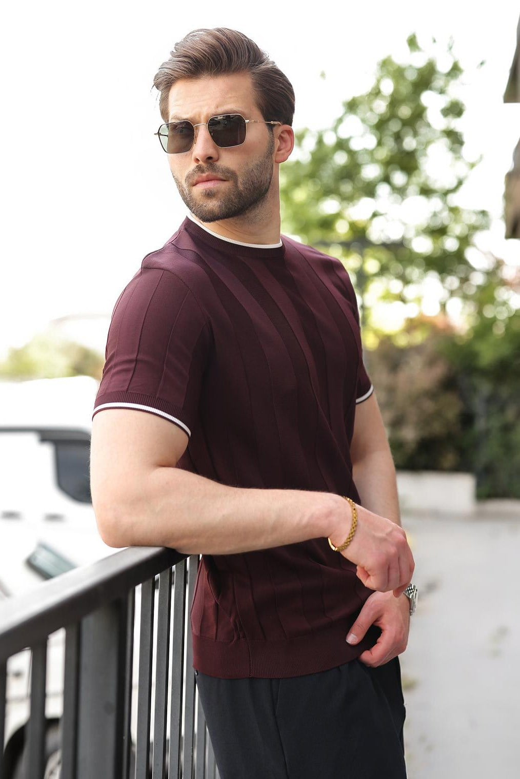 T-SHIRT