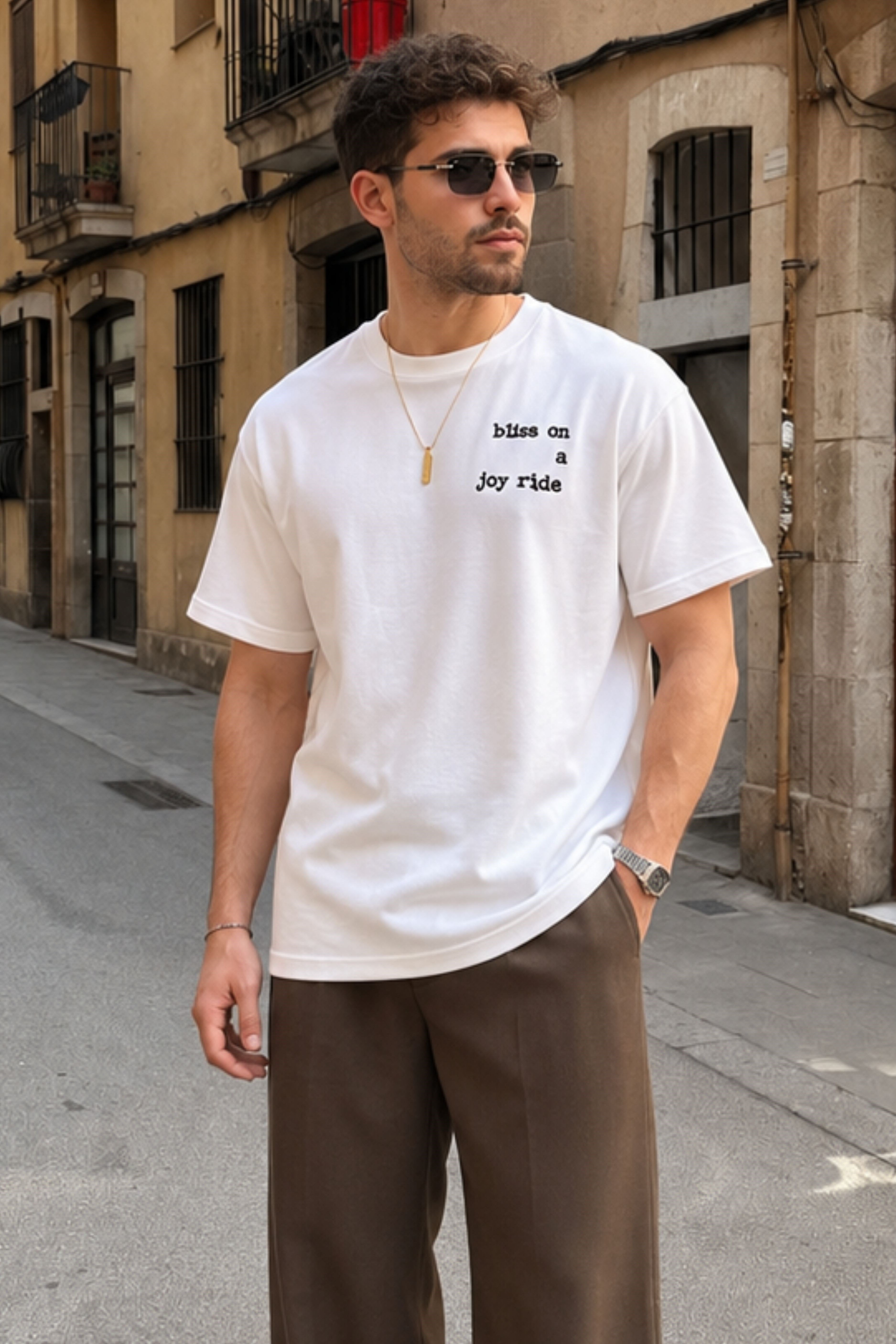 T-SHIRT