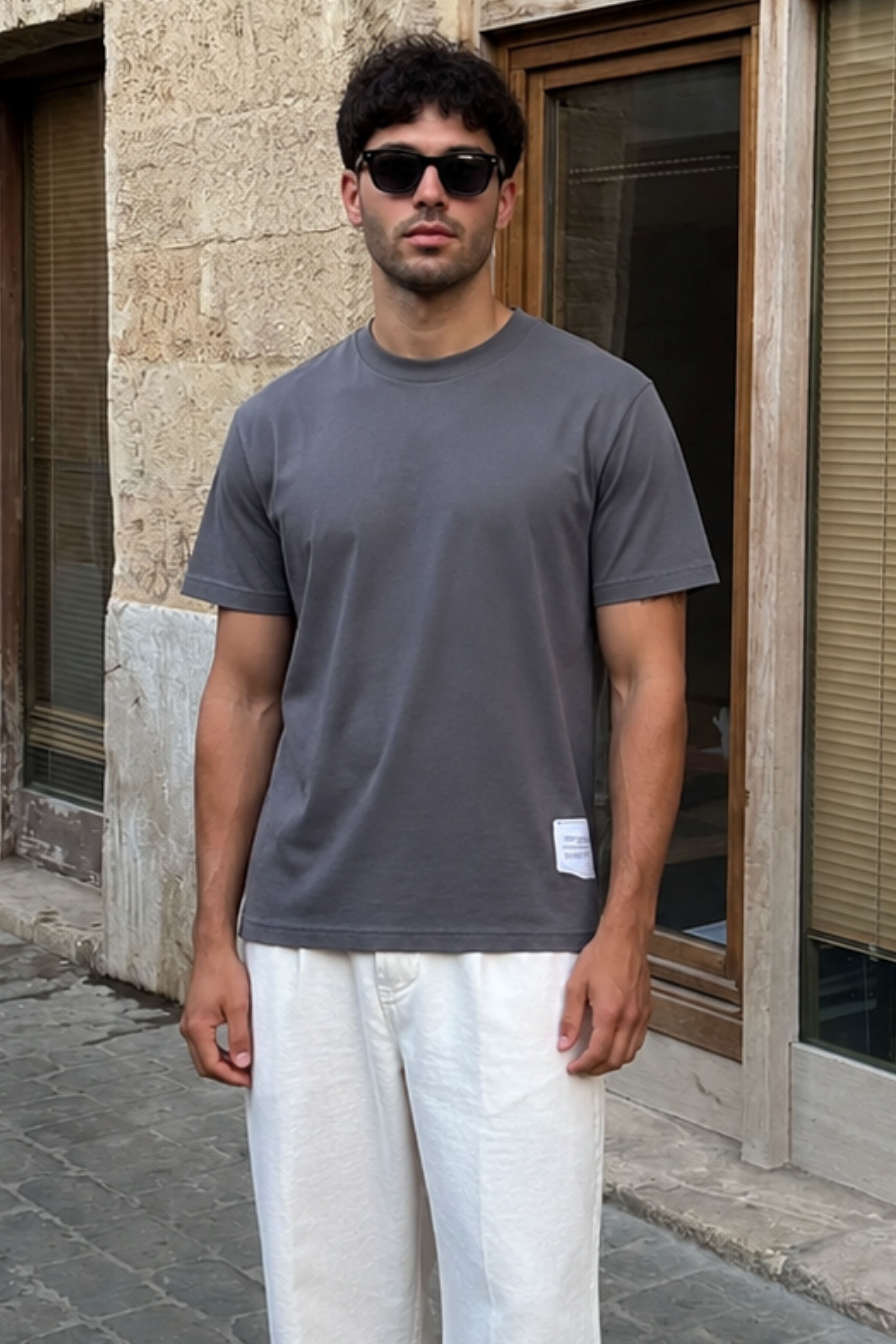 T-SHIRT