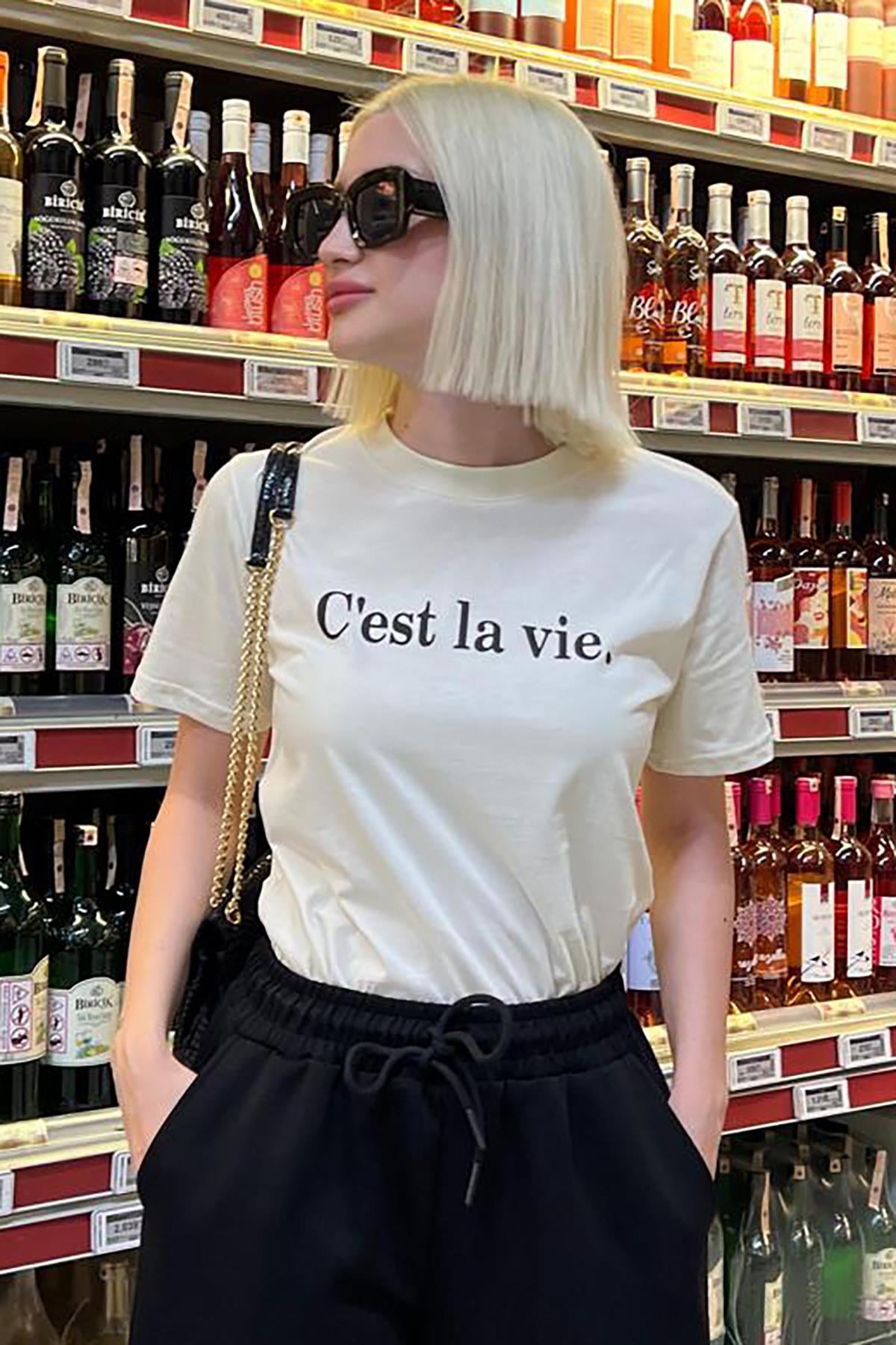 T-shirt
